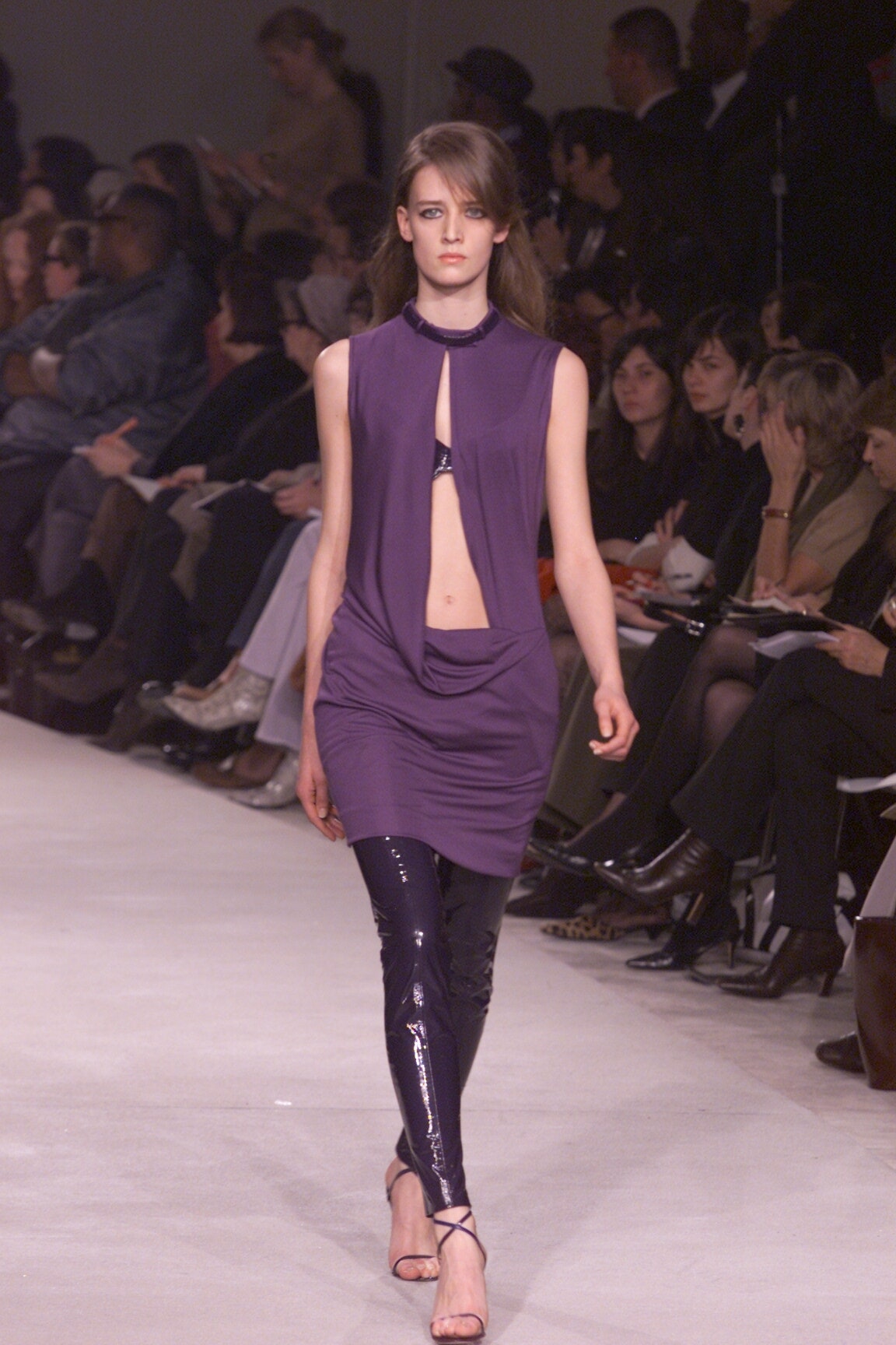 Givenchy F/W 00 Look 44