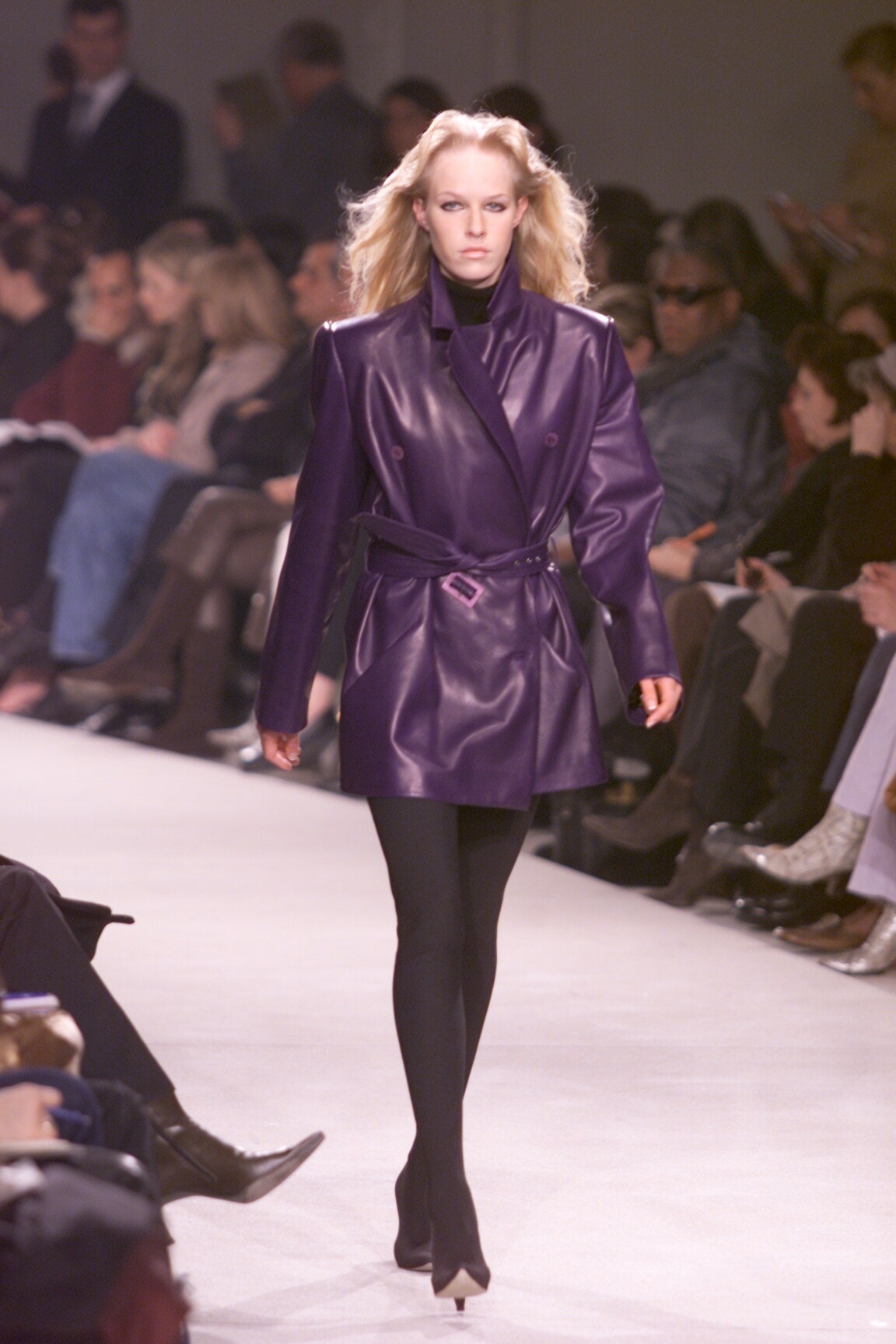 Givenchy F/W 00 Look 52