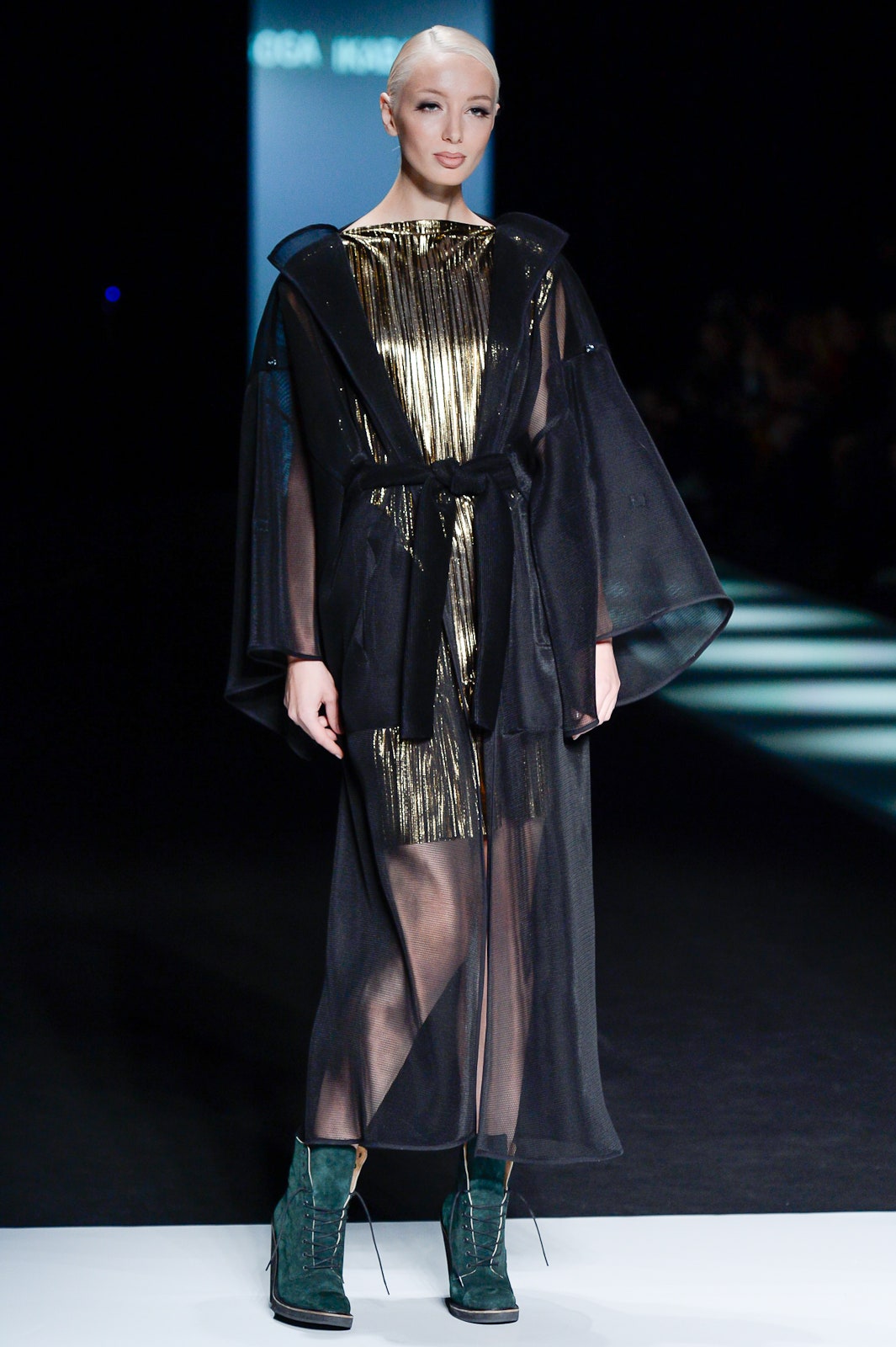 Goga Nikabadze Russia S/S 17 Look 15