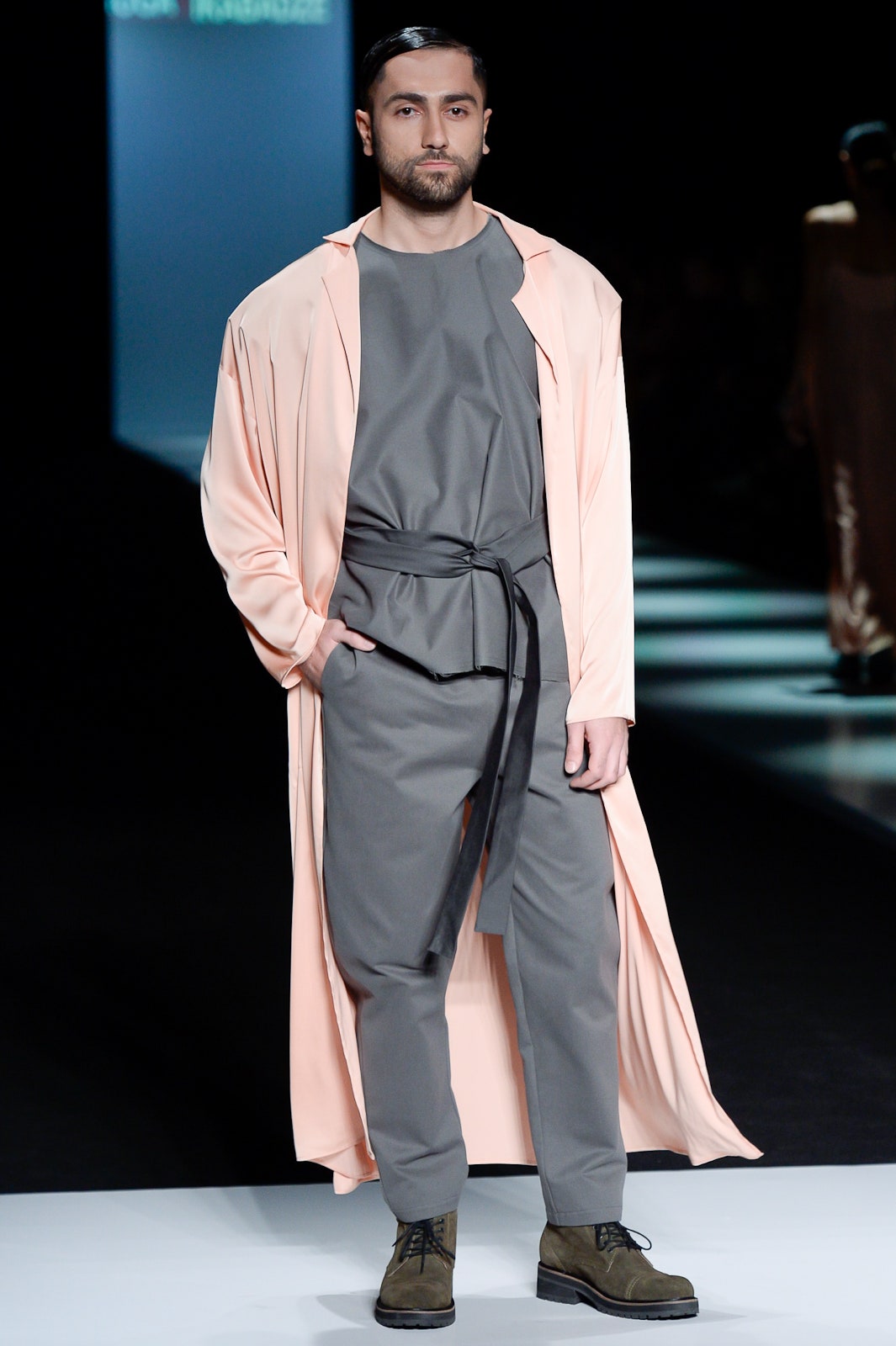 Goga Nikabadze Russia S/S 17 Look 30