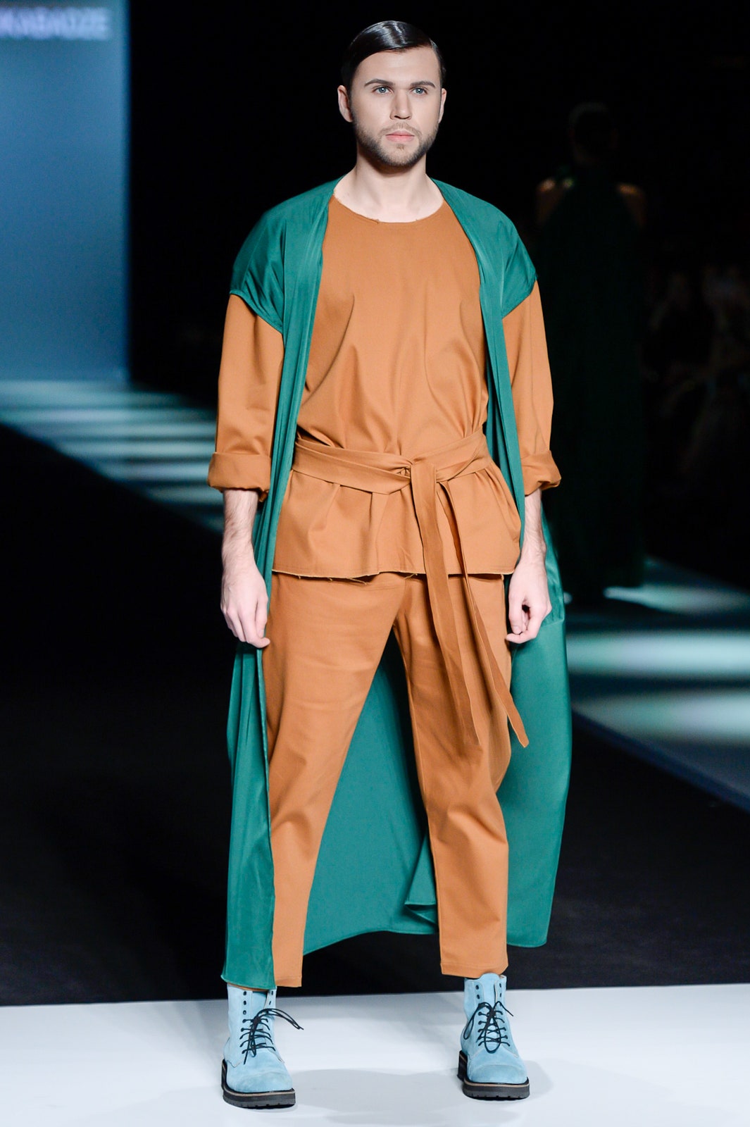 Goga Nikabadze Russia S/S 17 Look 34