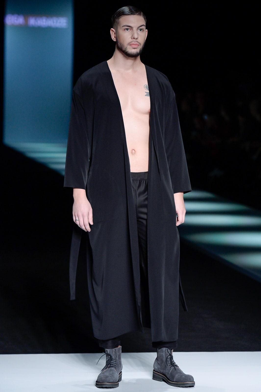 Goga Nikabadze Russia S/S 17 Look 39
