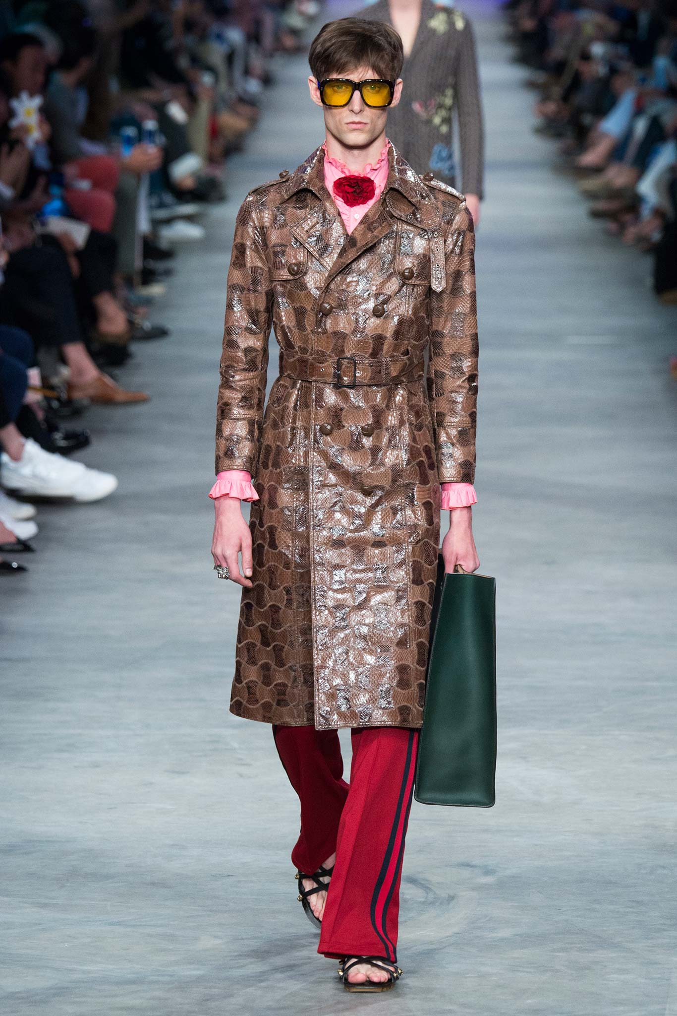 Gucci S/S 16 Menswear Look 16