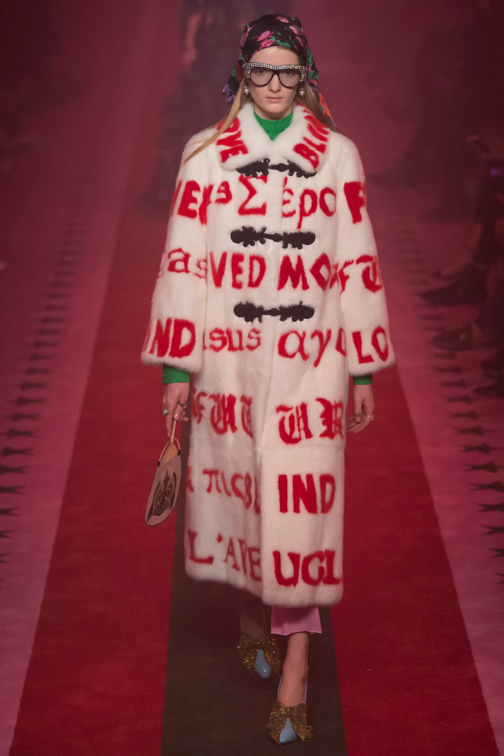 Gucci S/S 17 Look 26