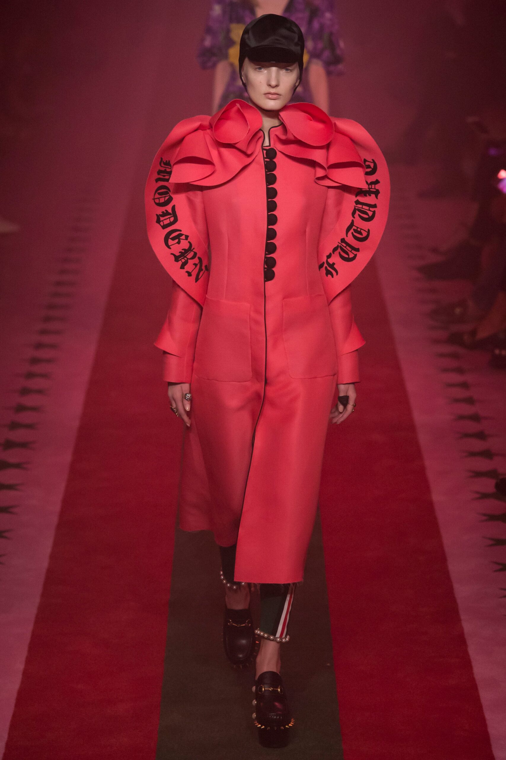 Gucci S/S 17 Look 30