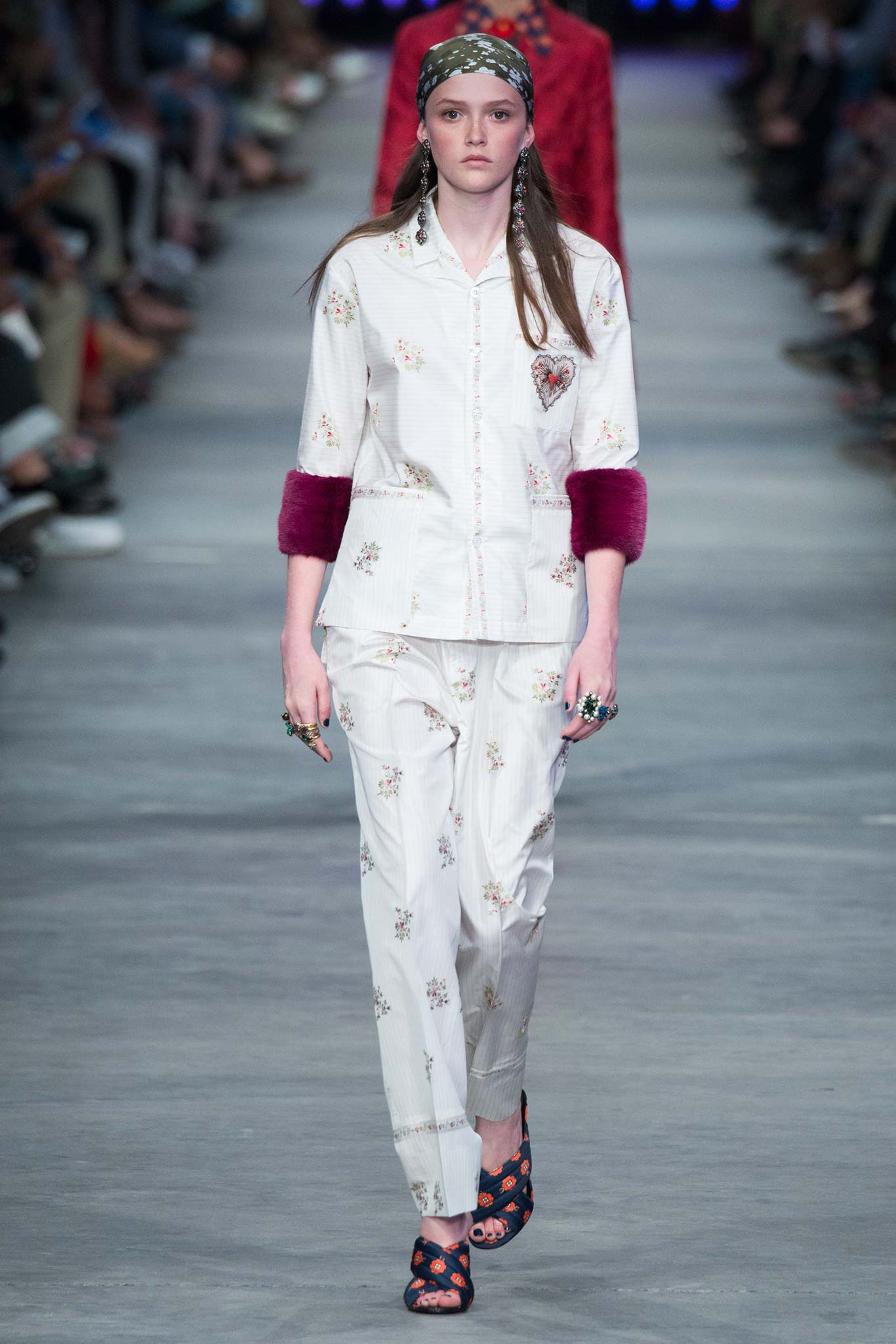 Gucci S/S 16 Menswear Look 32