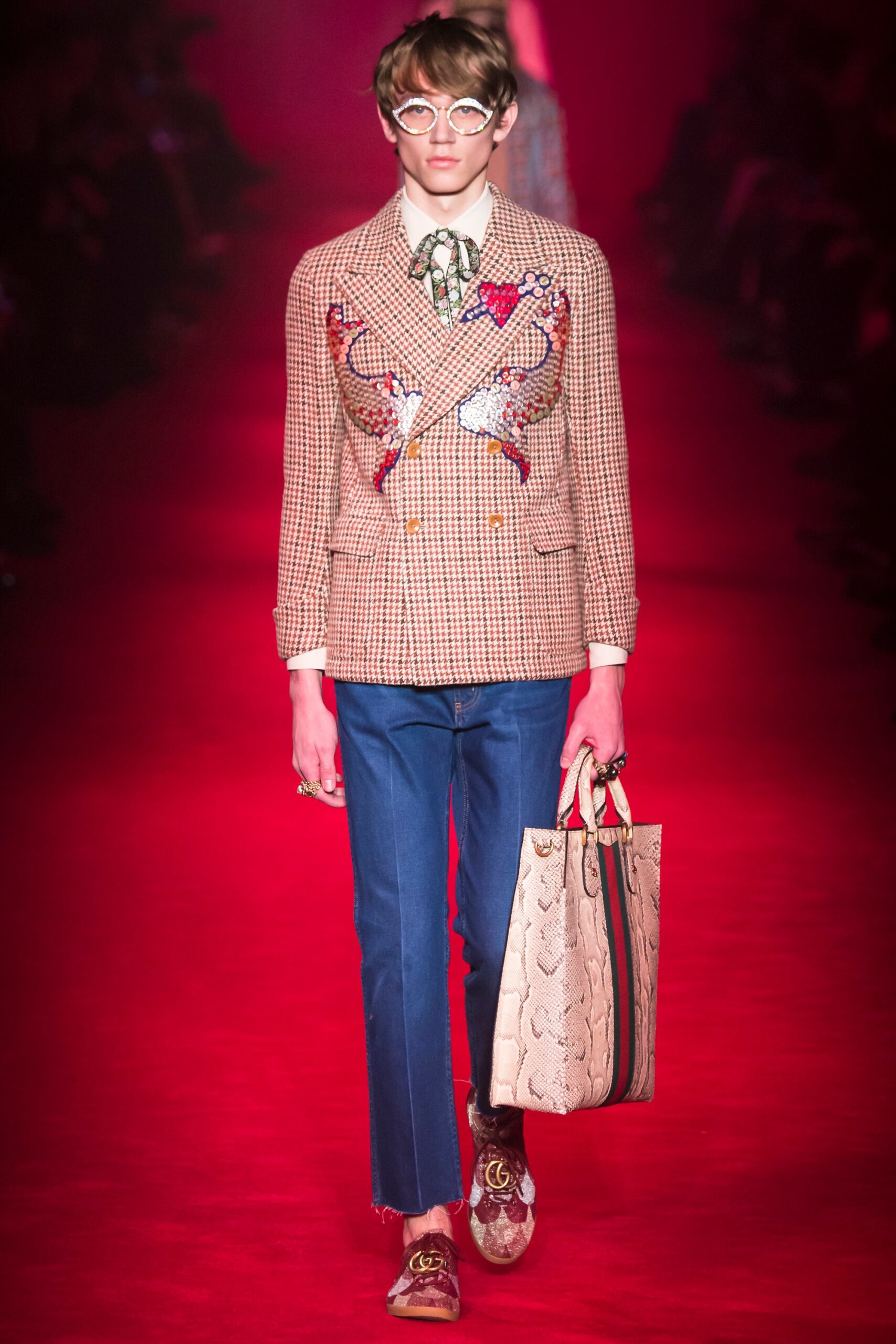 Gucci F/W 16 Menswear Look 23