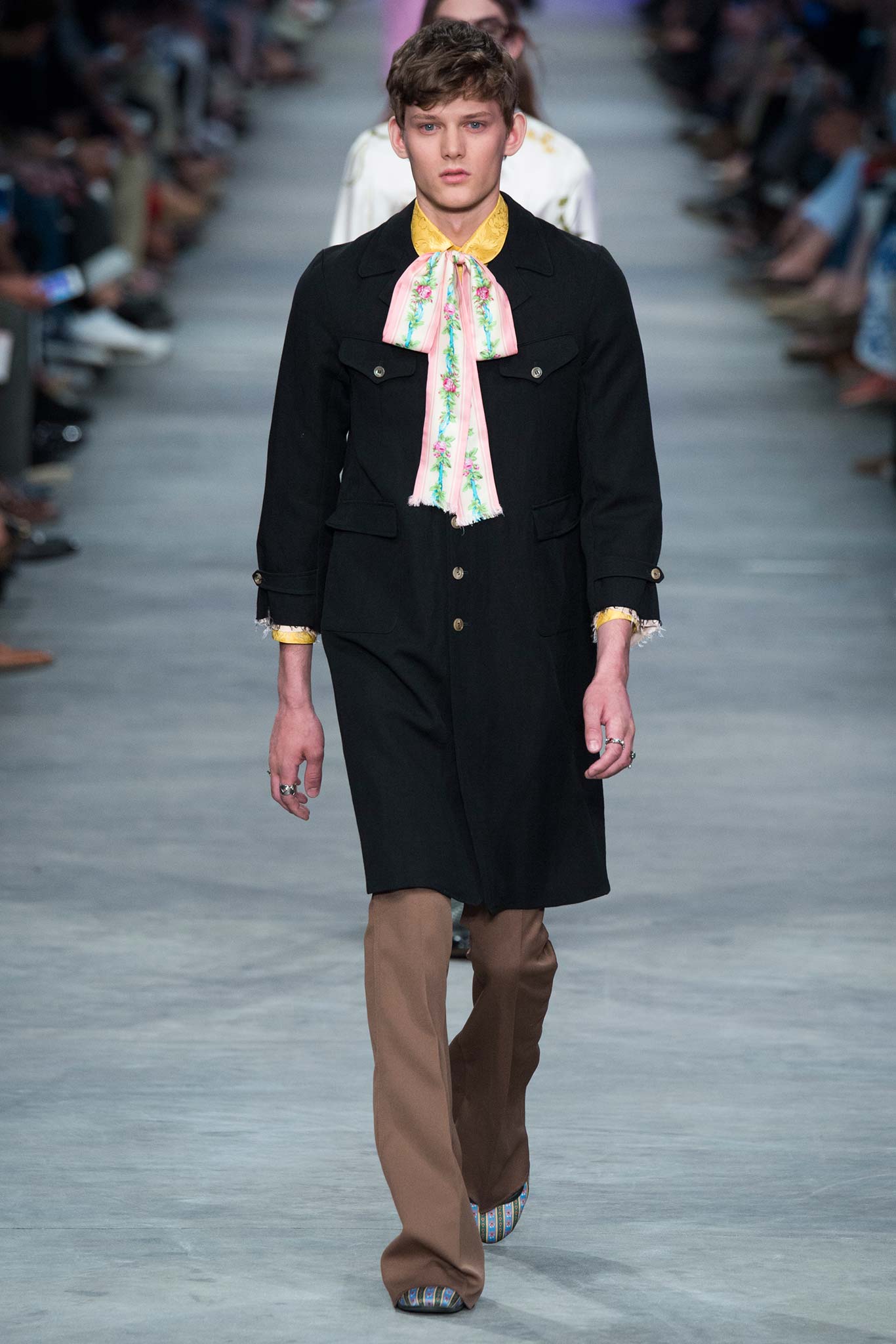 Gucci S/S 16 Menswear Look 33