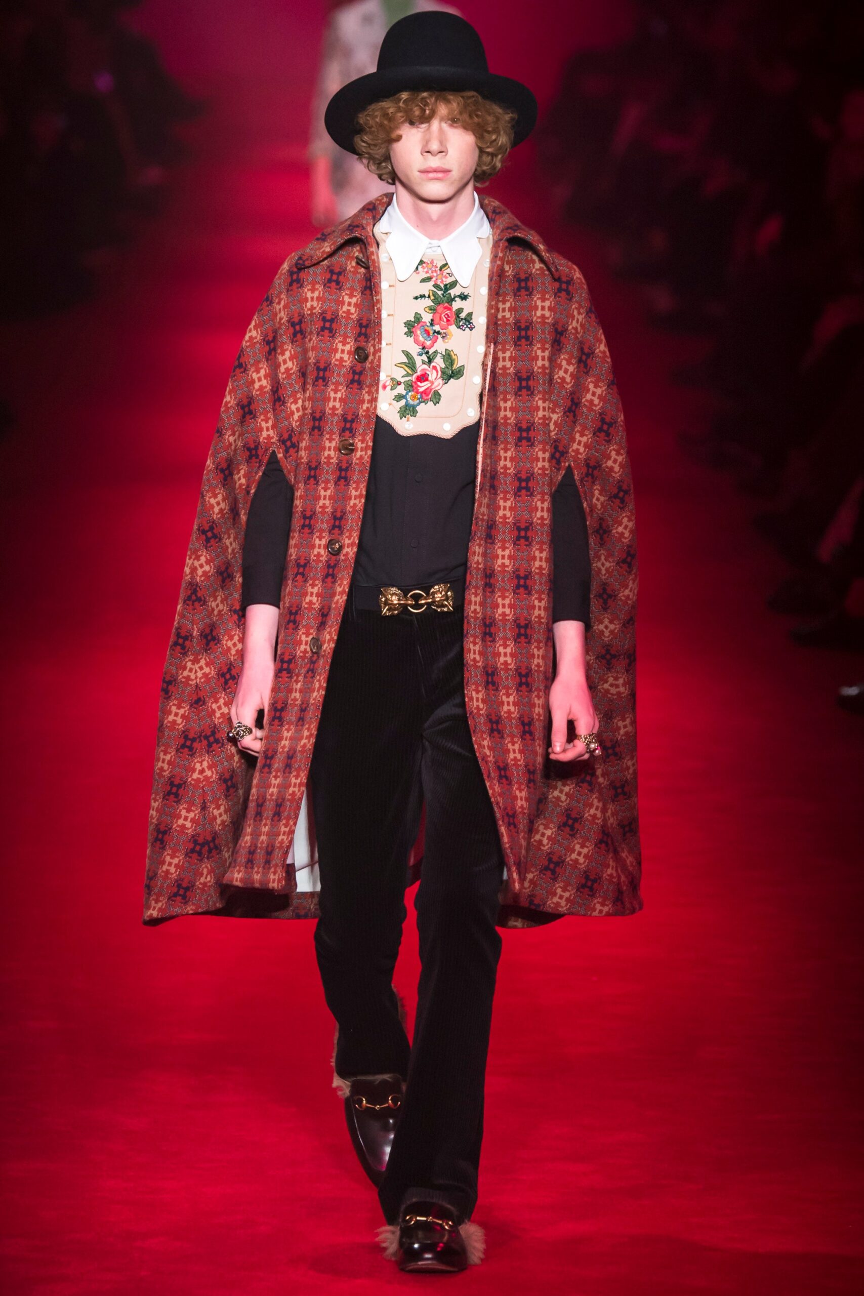 Gucci F/W 16 Menswear Look 32