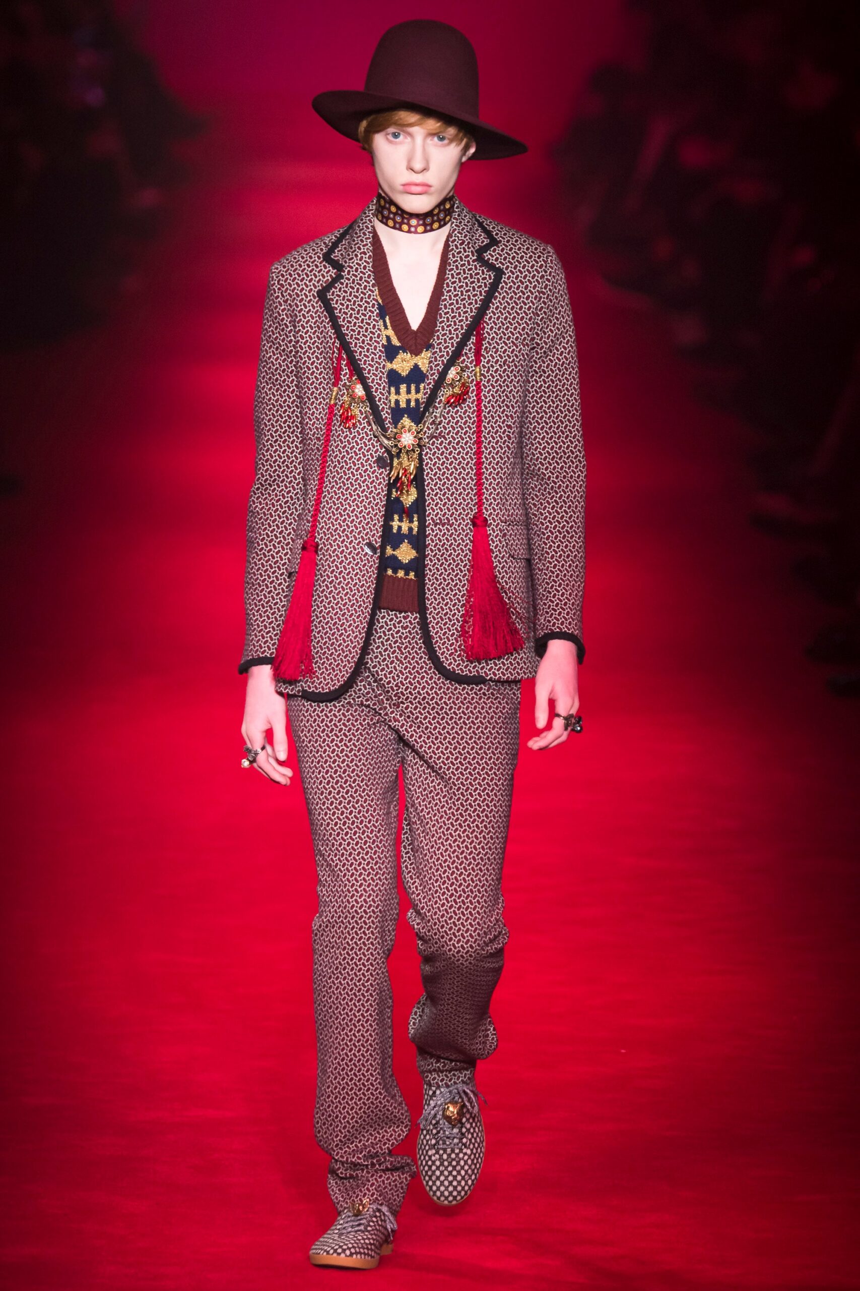 Gucci F/W 16 Menswear Look 36