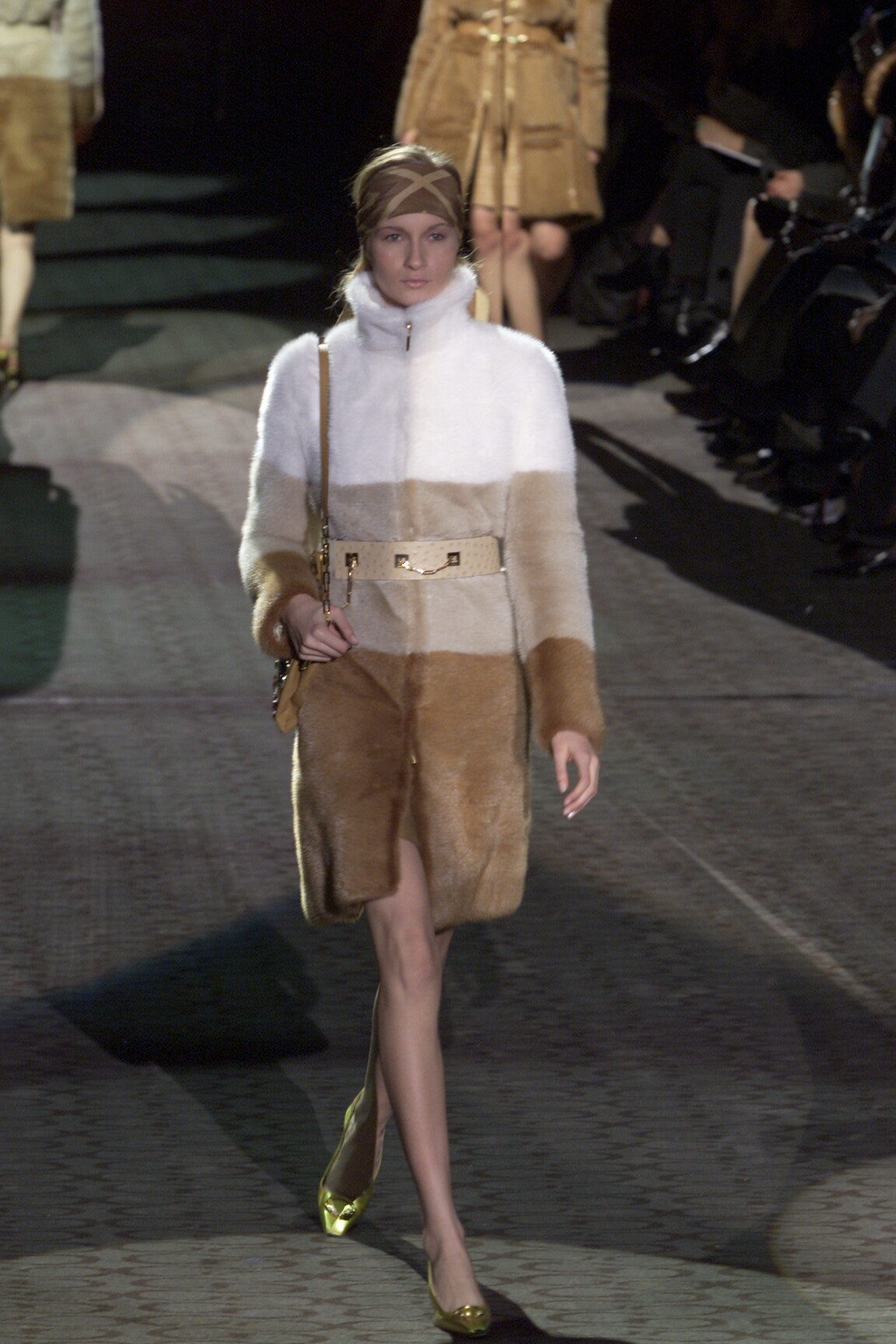 Gucci F/W 00 Look 37