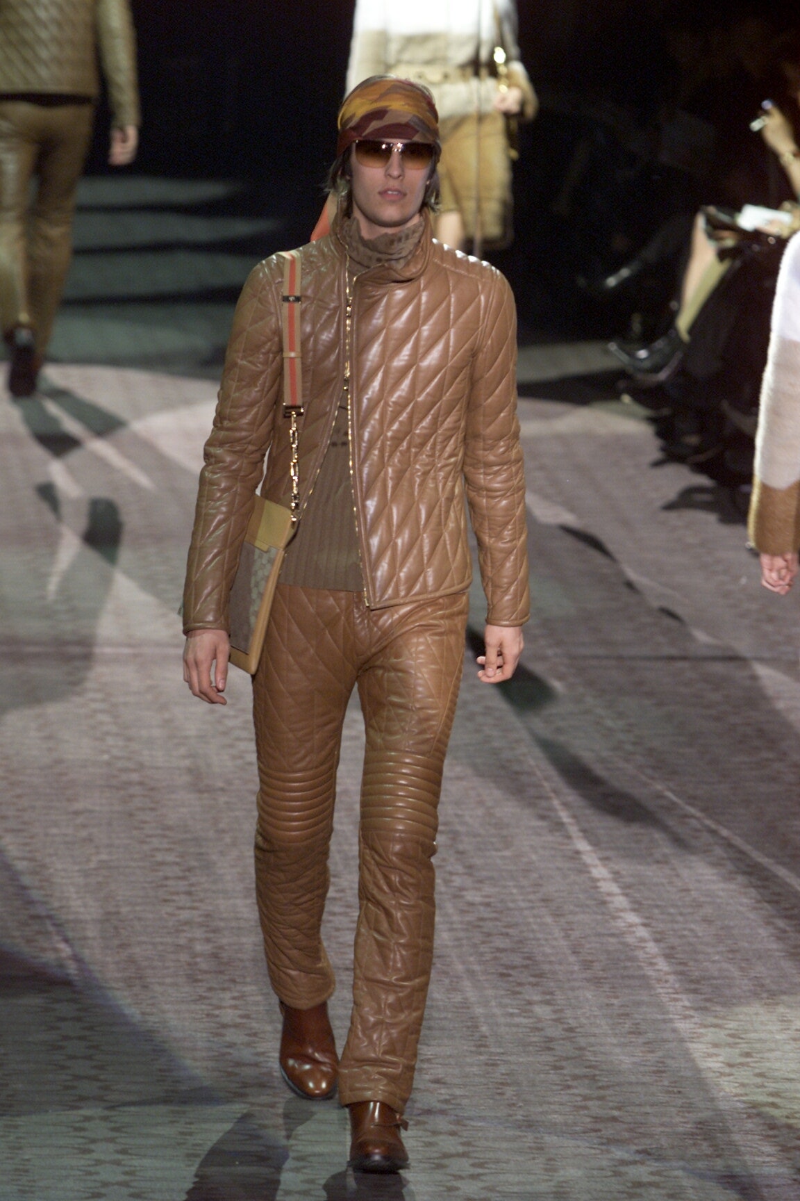 Gucci F/W 00 Look 38