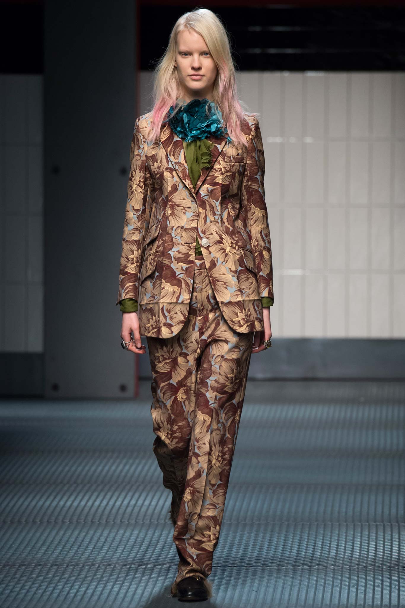 Gucci F/W 15 Look 22