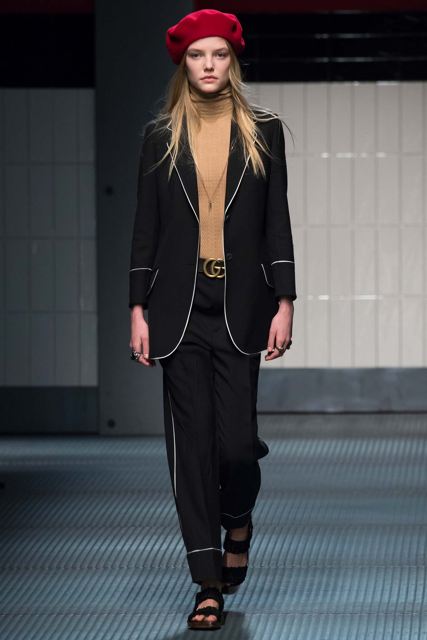 Gucci F/W 15 Look 29