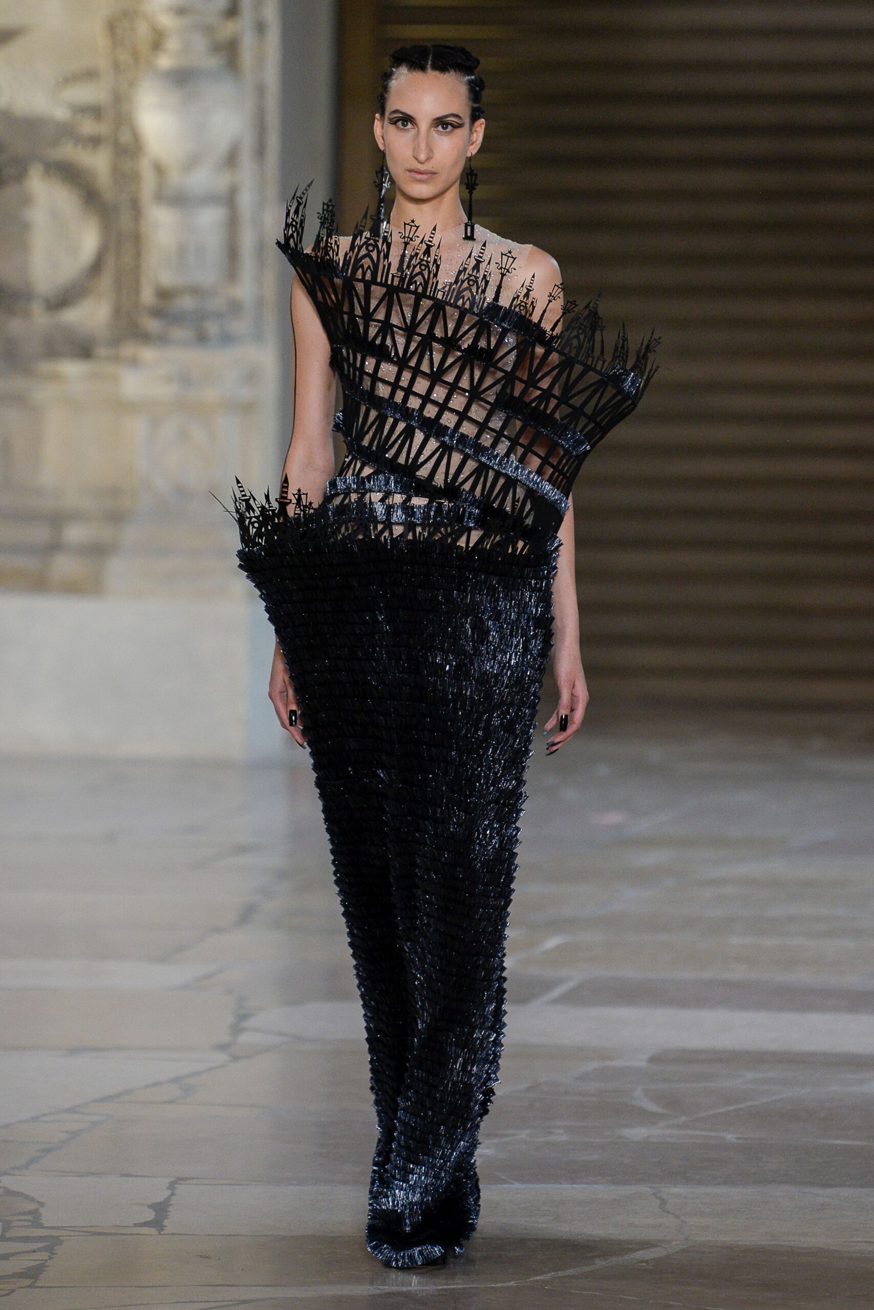 Guo Pei F/W 18 Couture Look 21