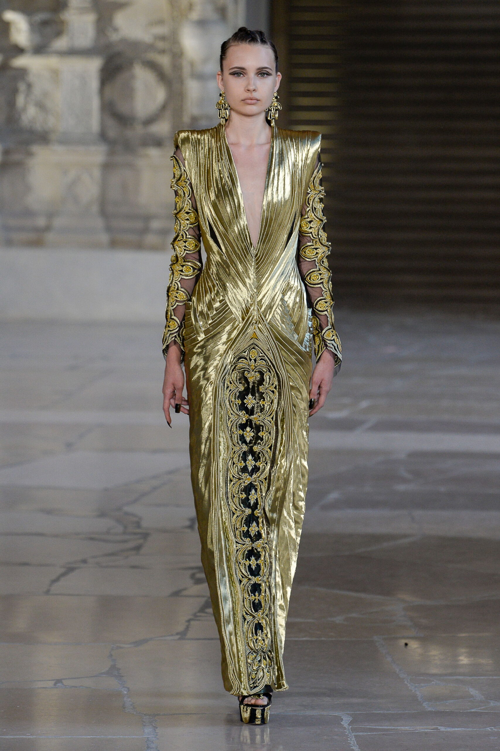 Guo Pei F/W 18 Couture Look 24