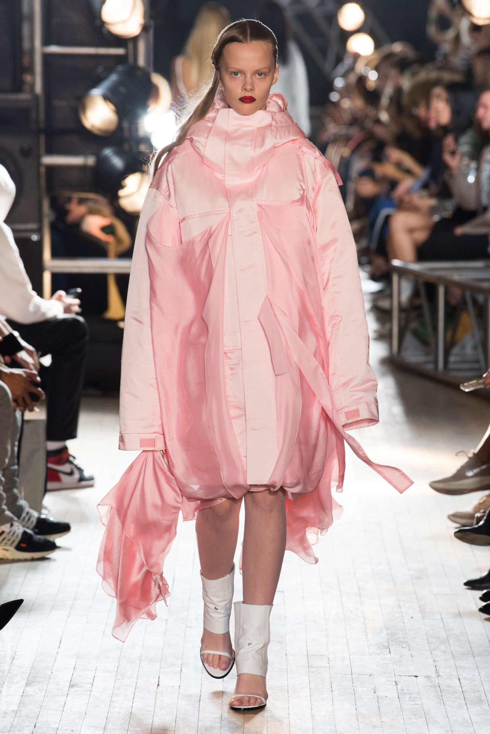 Helmut Lang S/S 18 Look 47