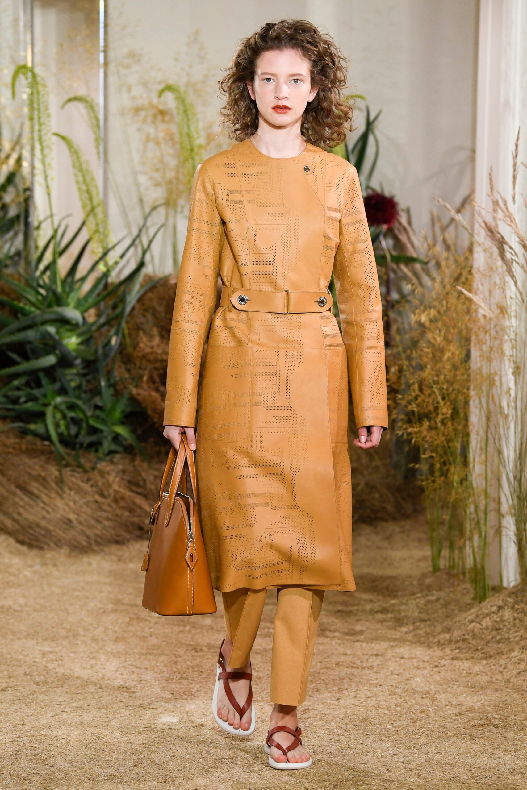 Hermès Resort 19 Look 33