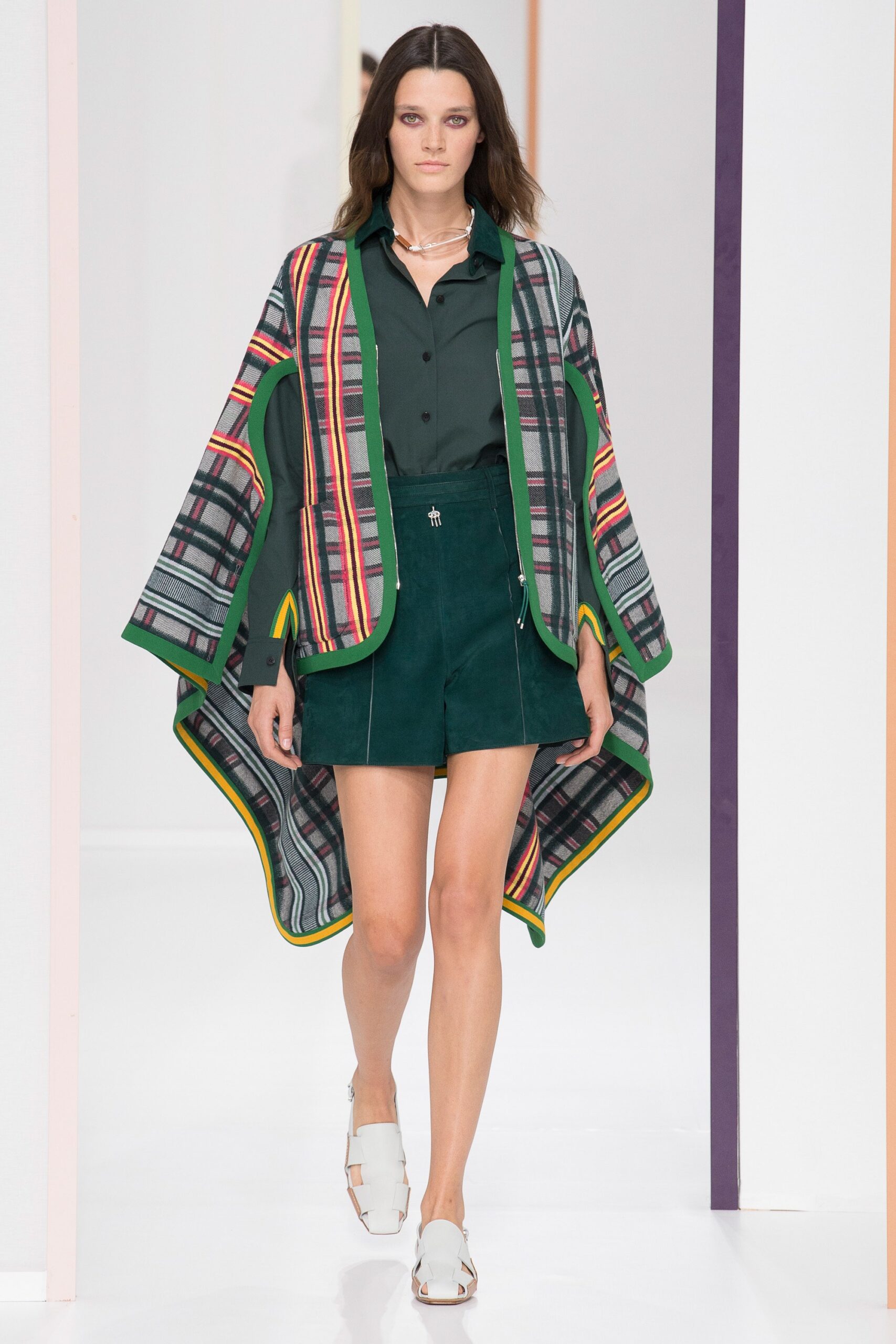 Hermès S/S 18 Look 1