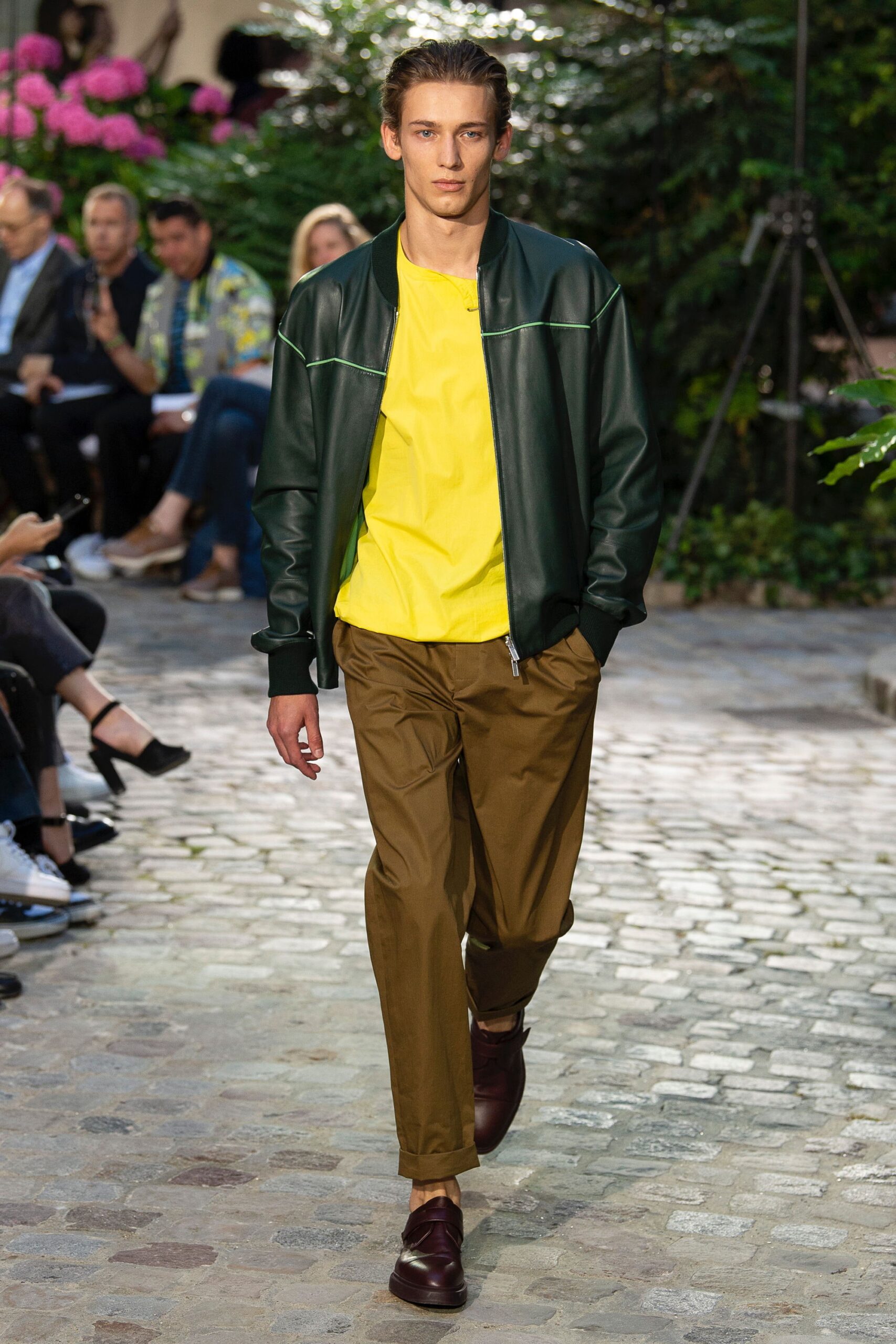 Hermès S/S 19 Menswear Look 2