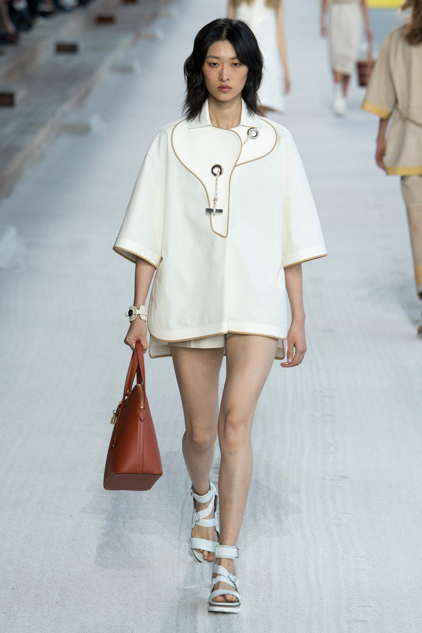 Hermès S/S 19 Look 3