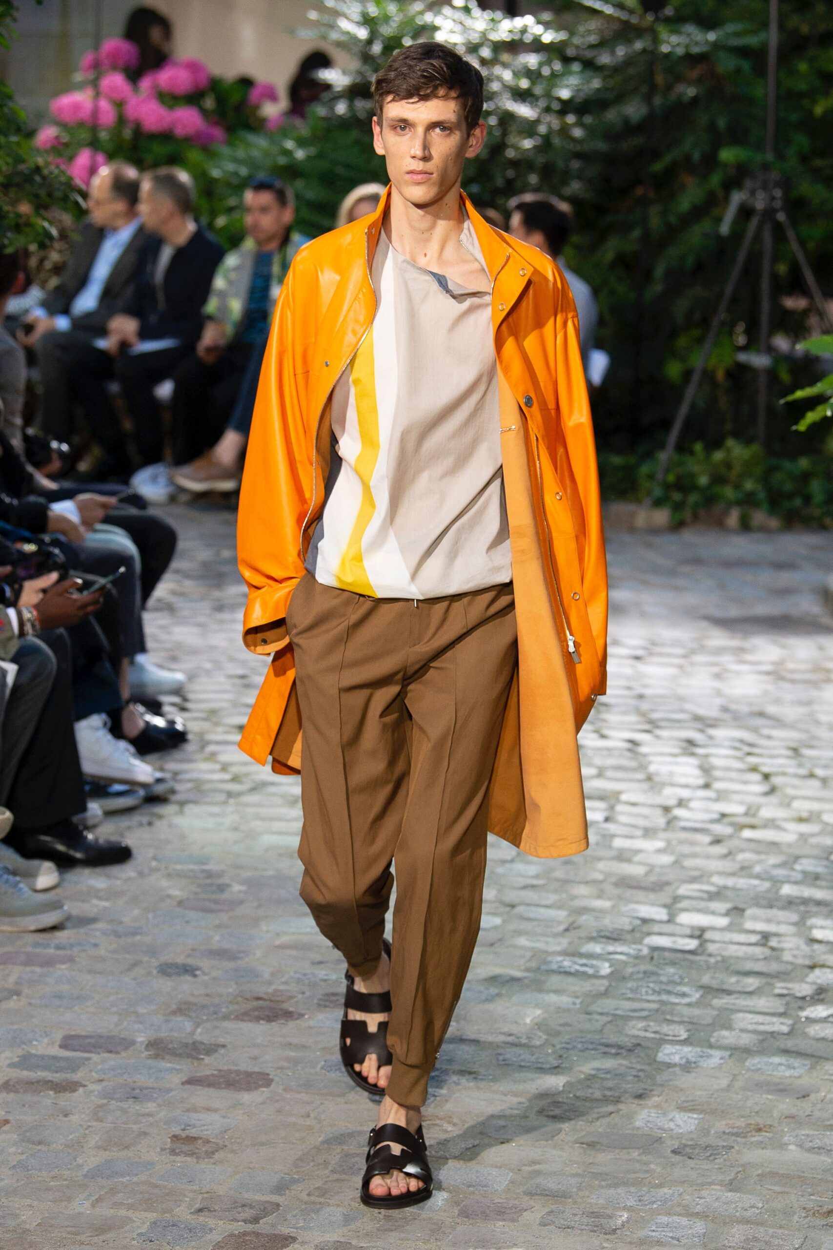 Hermès S/S 19 Menswear Look 18