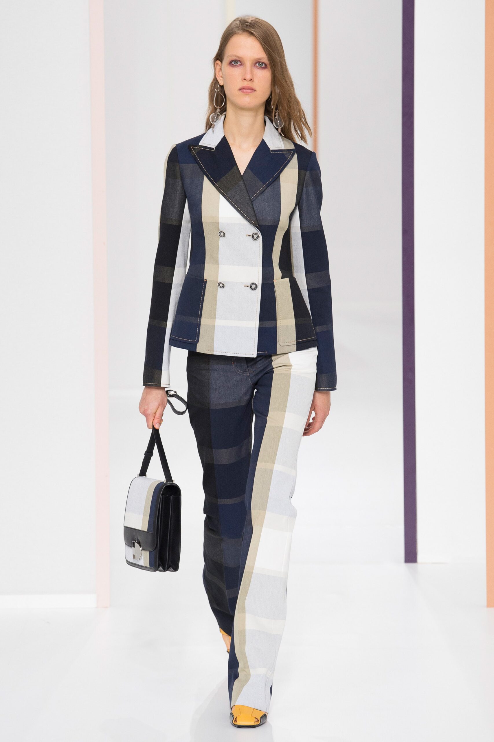 Hermès S/S 18 Look 9
