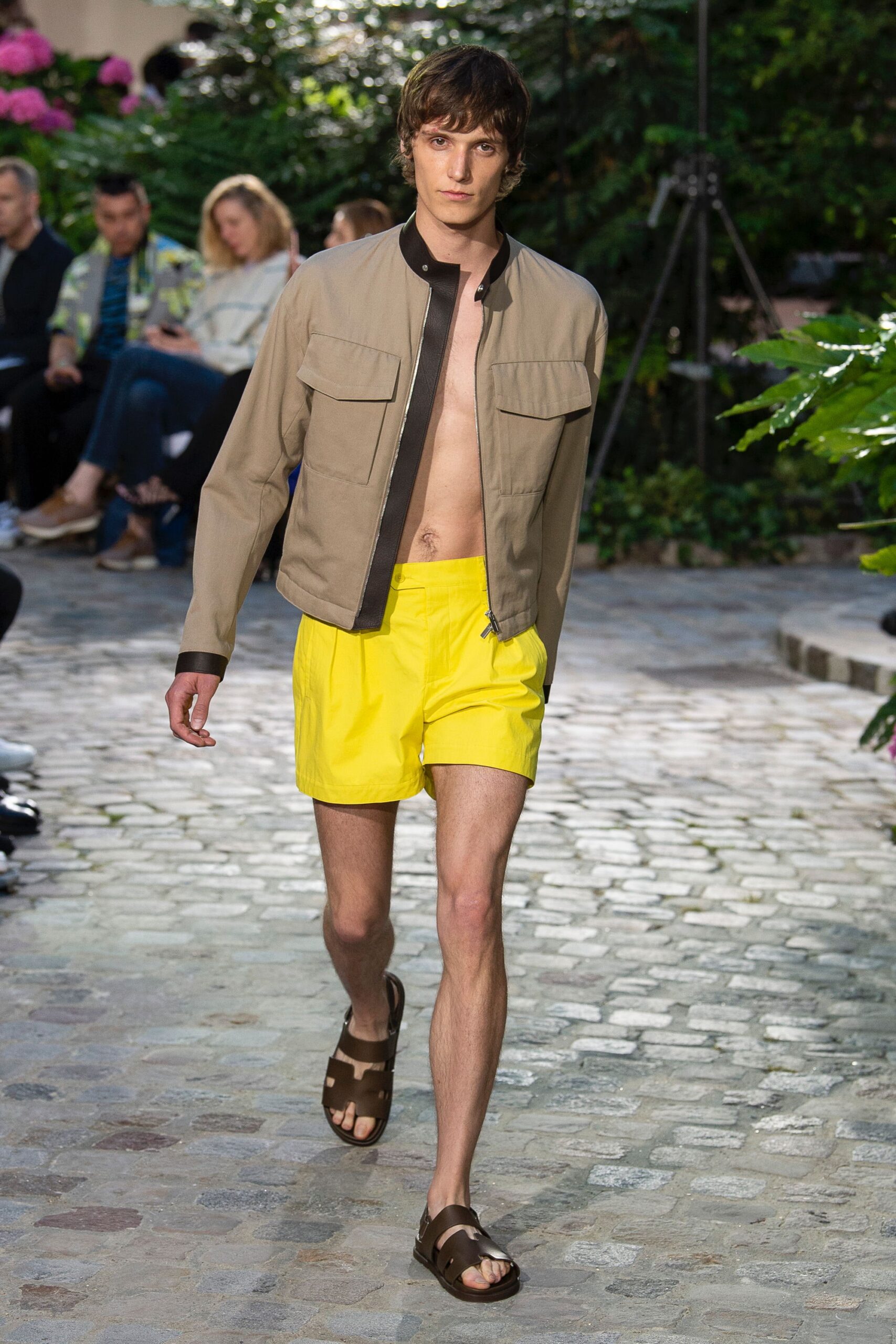 Hermès S/S 19 Menswear Look 21