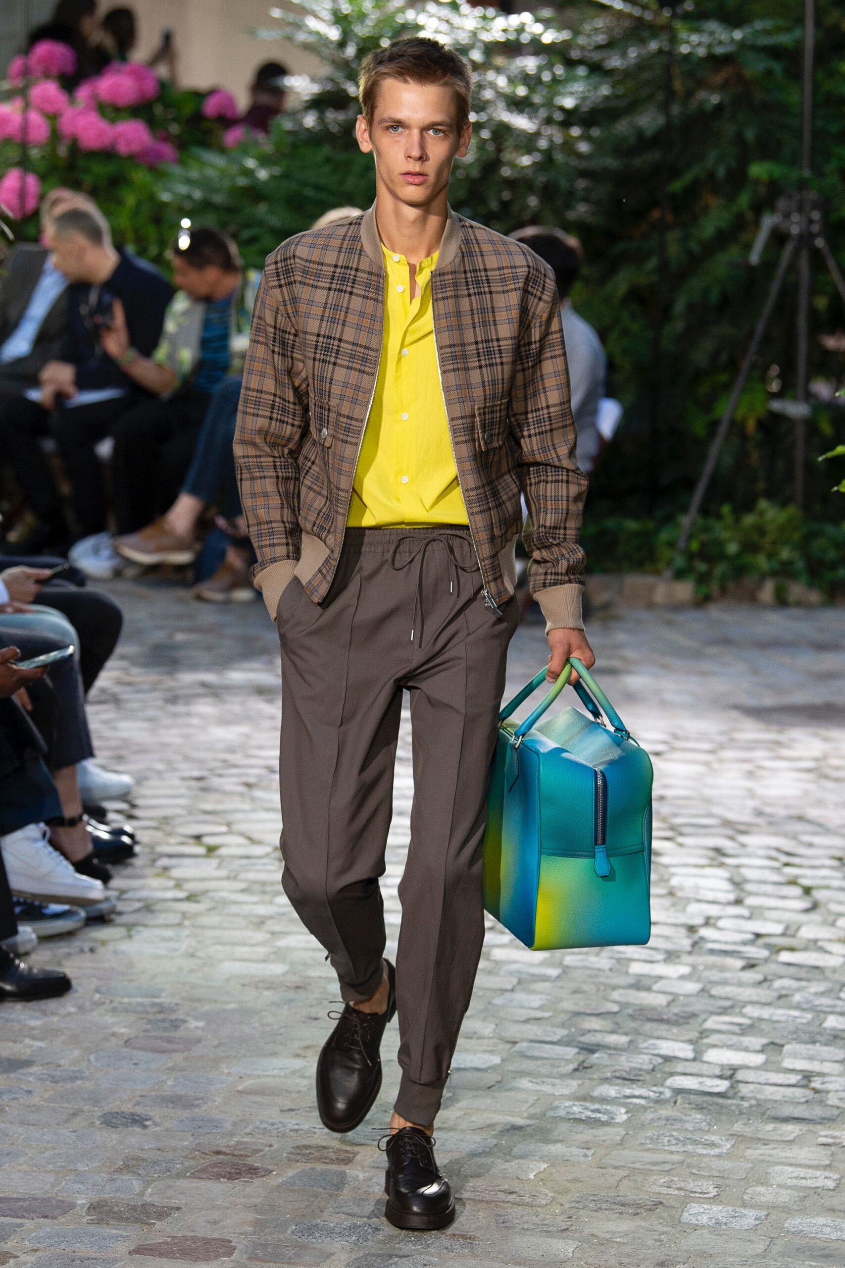 Hermès S/S 19 Menswear Look 22