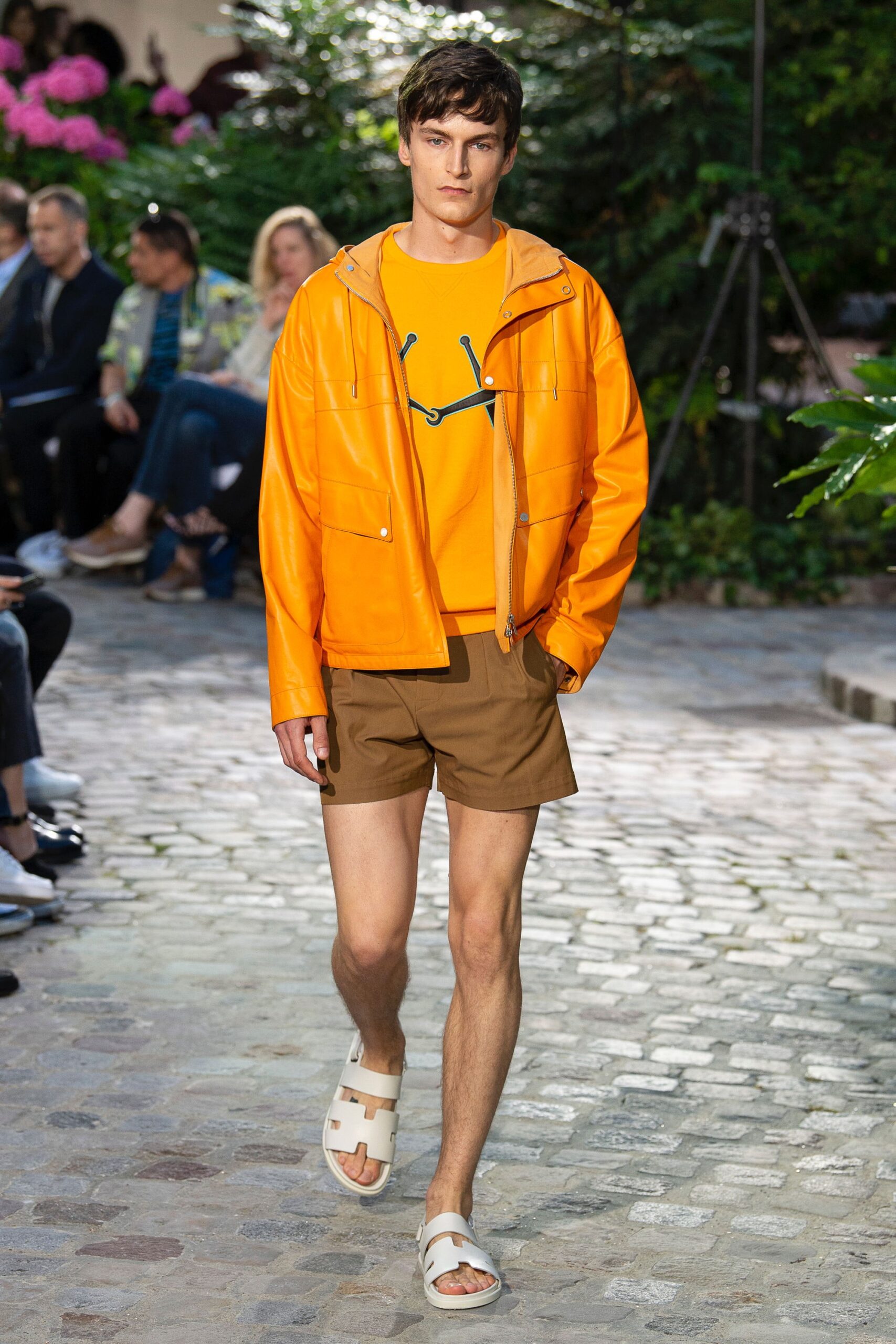 Hermès S/S 19 Menswear Look 24