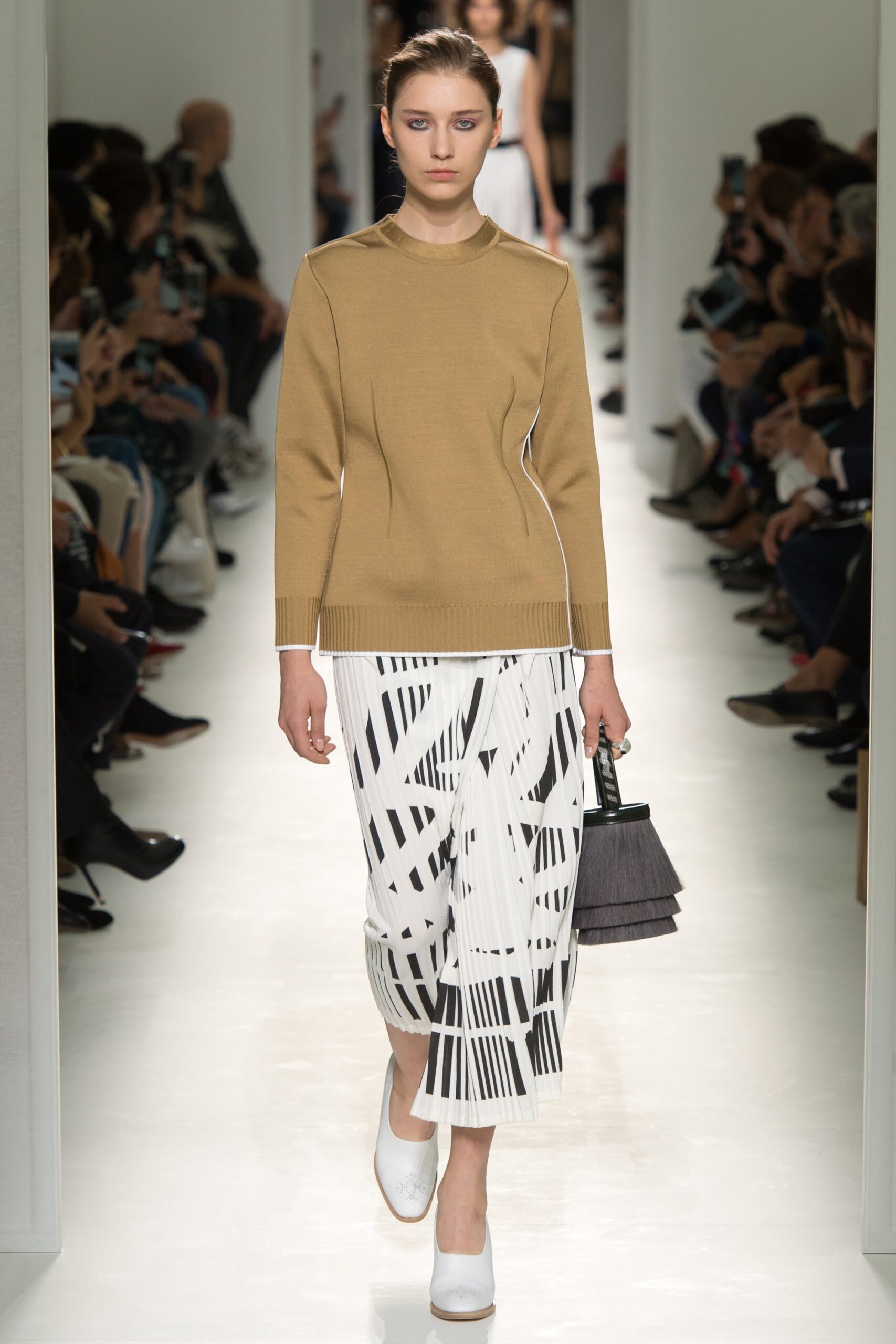 Hermès S/S 17 Look 12