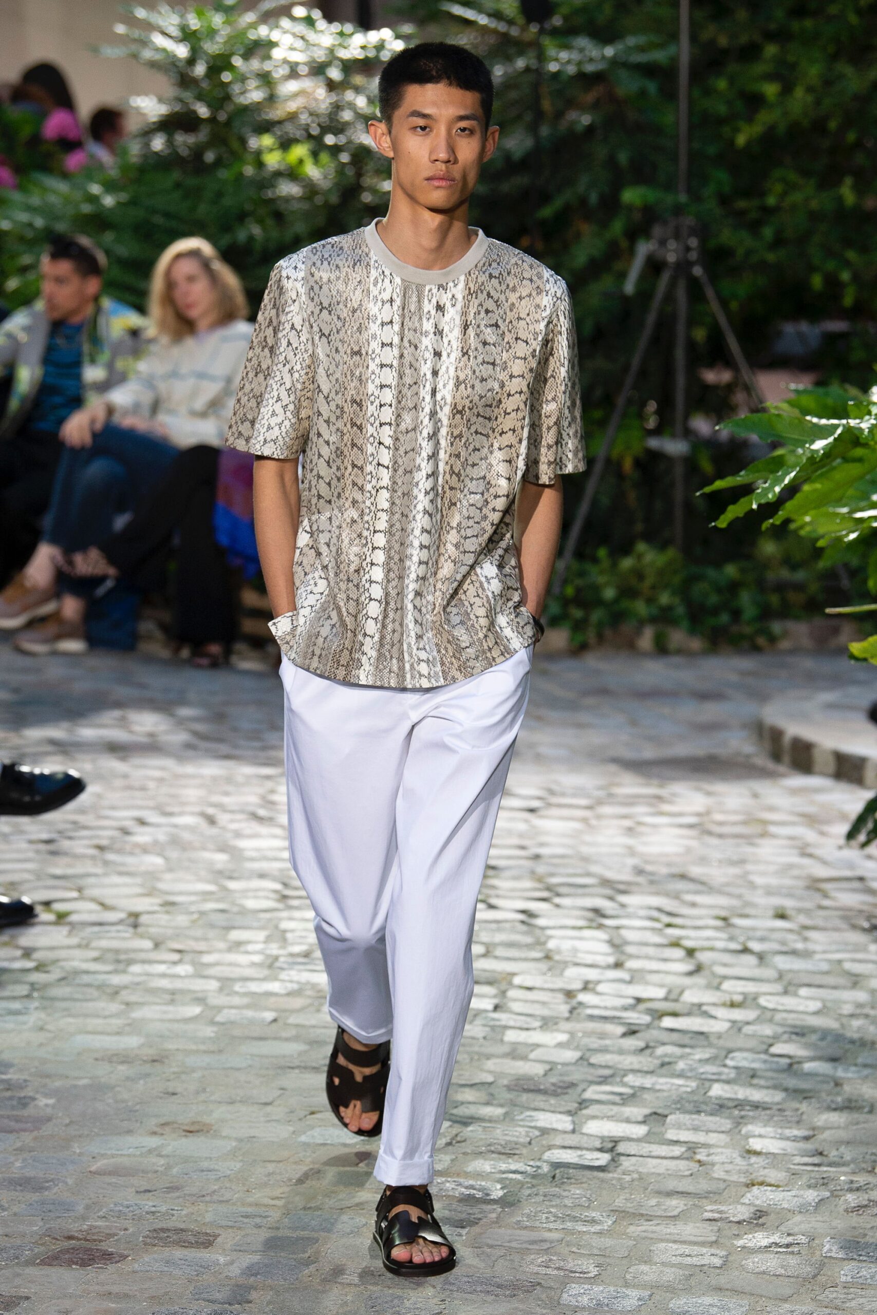 Hermès S/S 19 Menswear Look 38