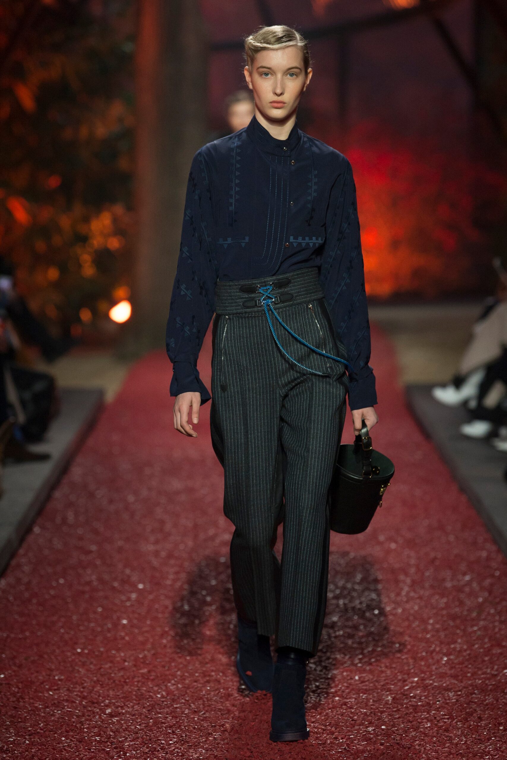 Hermès F/W 18 Look 25