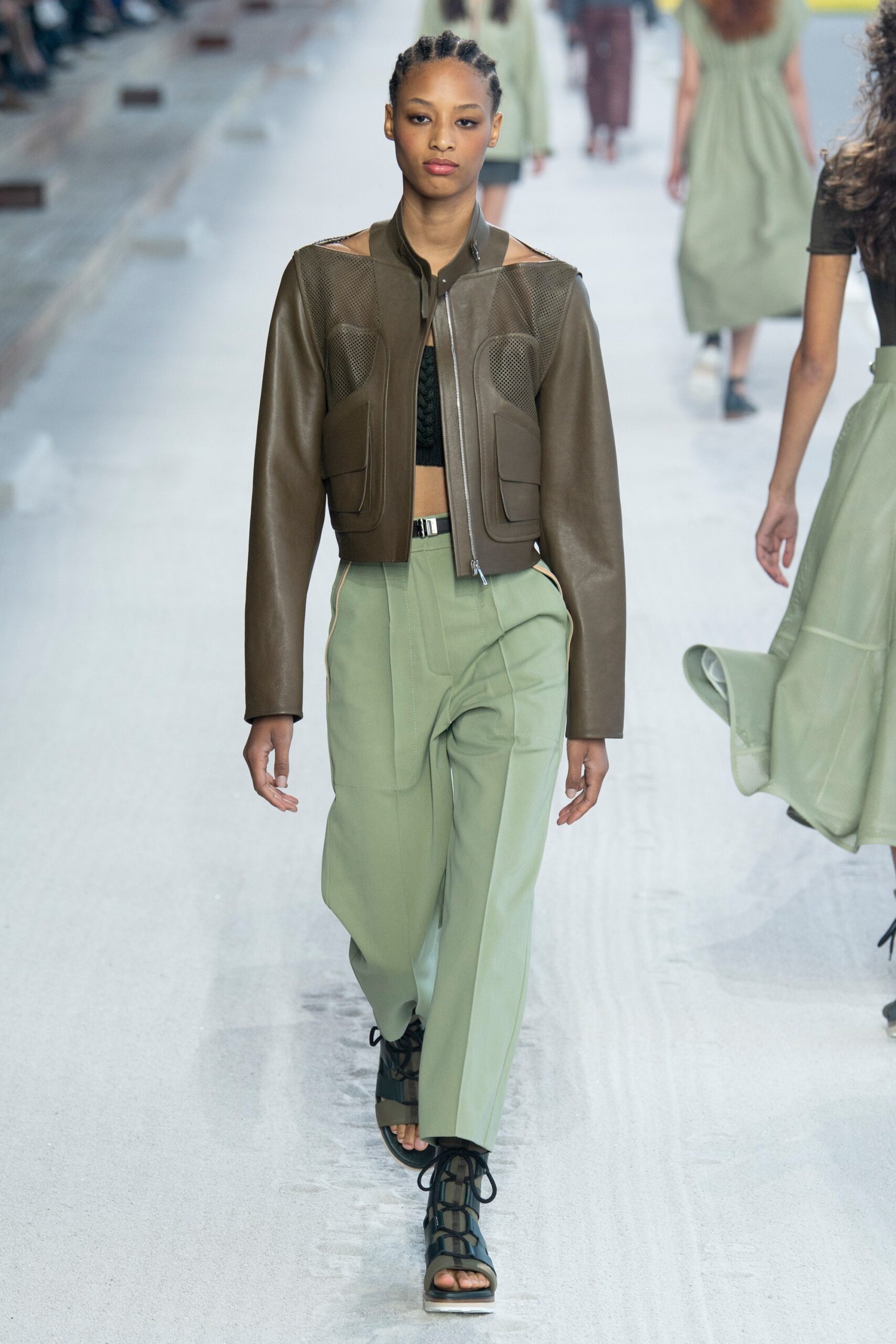 Hermès S/S 19 Look 18