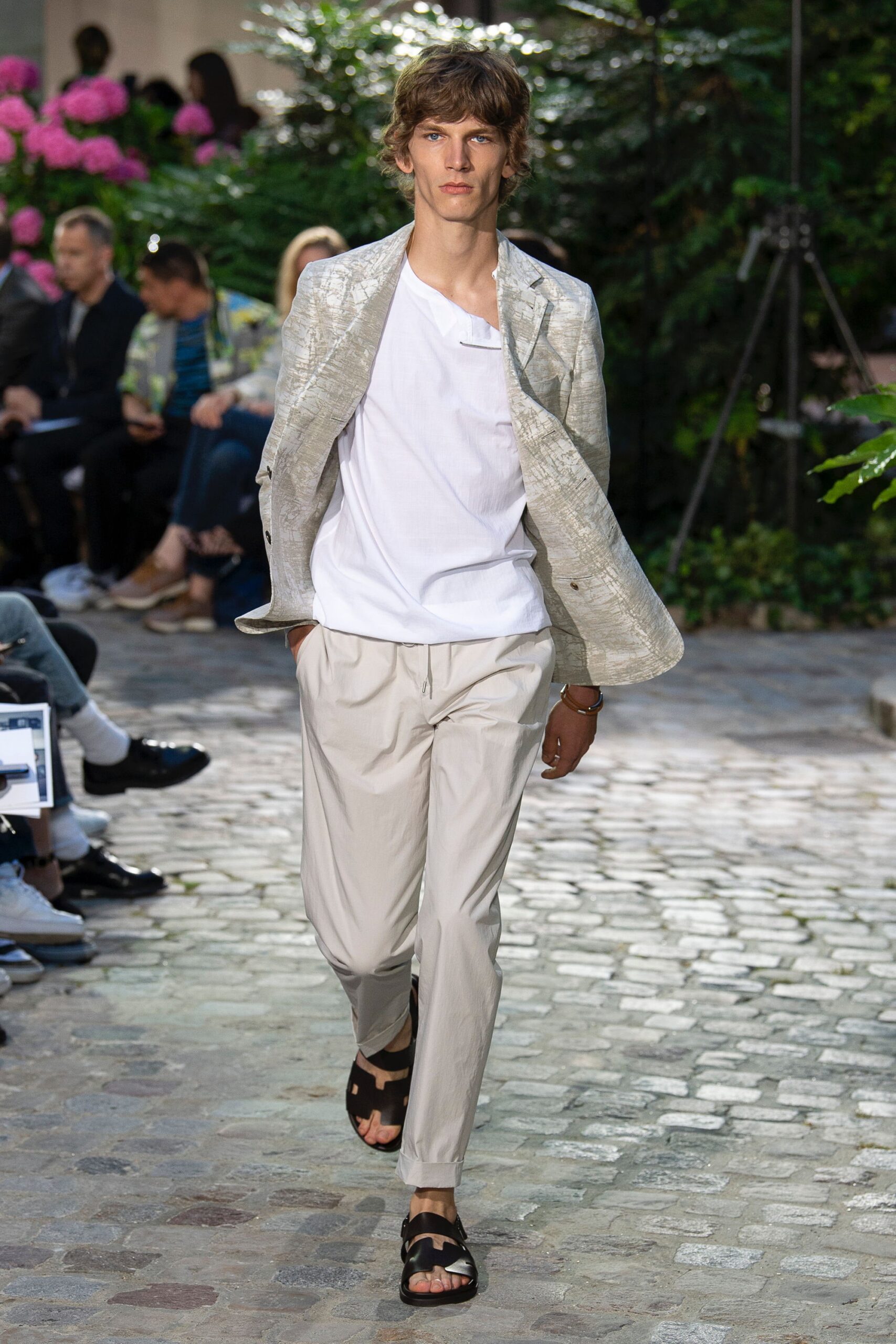 Hermès S/S 19 Menswear Look 41