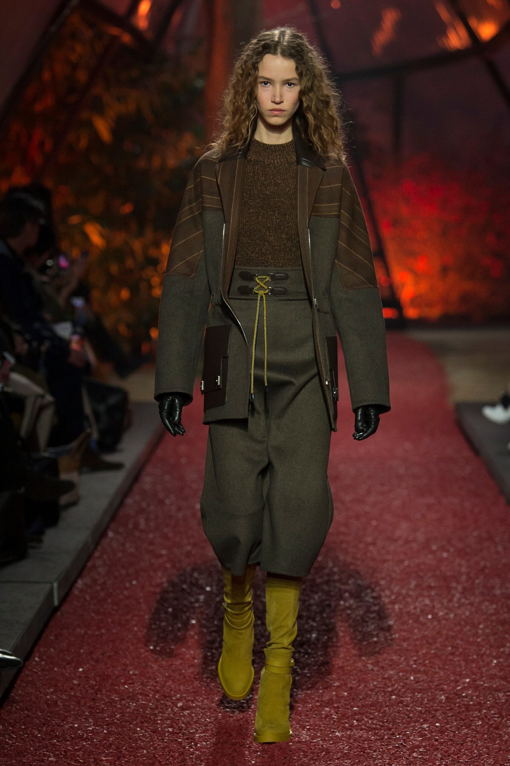 Hermès F/W 18 Look 28