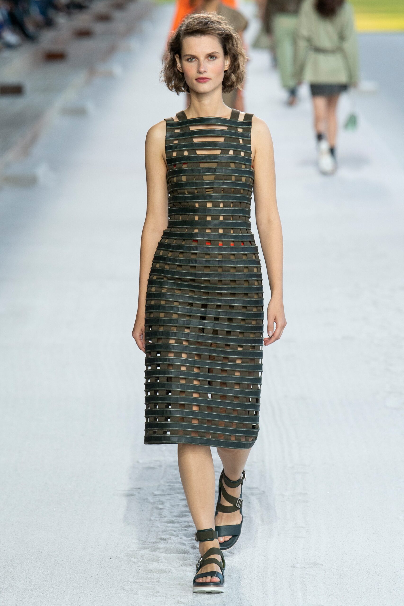 Hermès S/S 19 Look 20