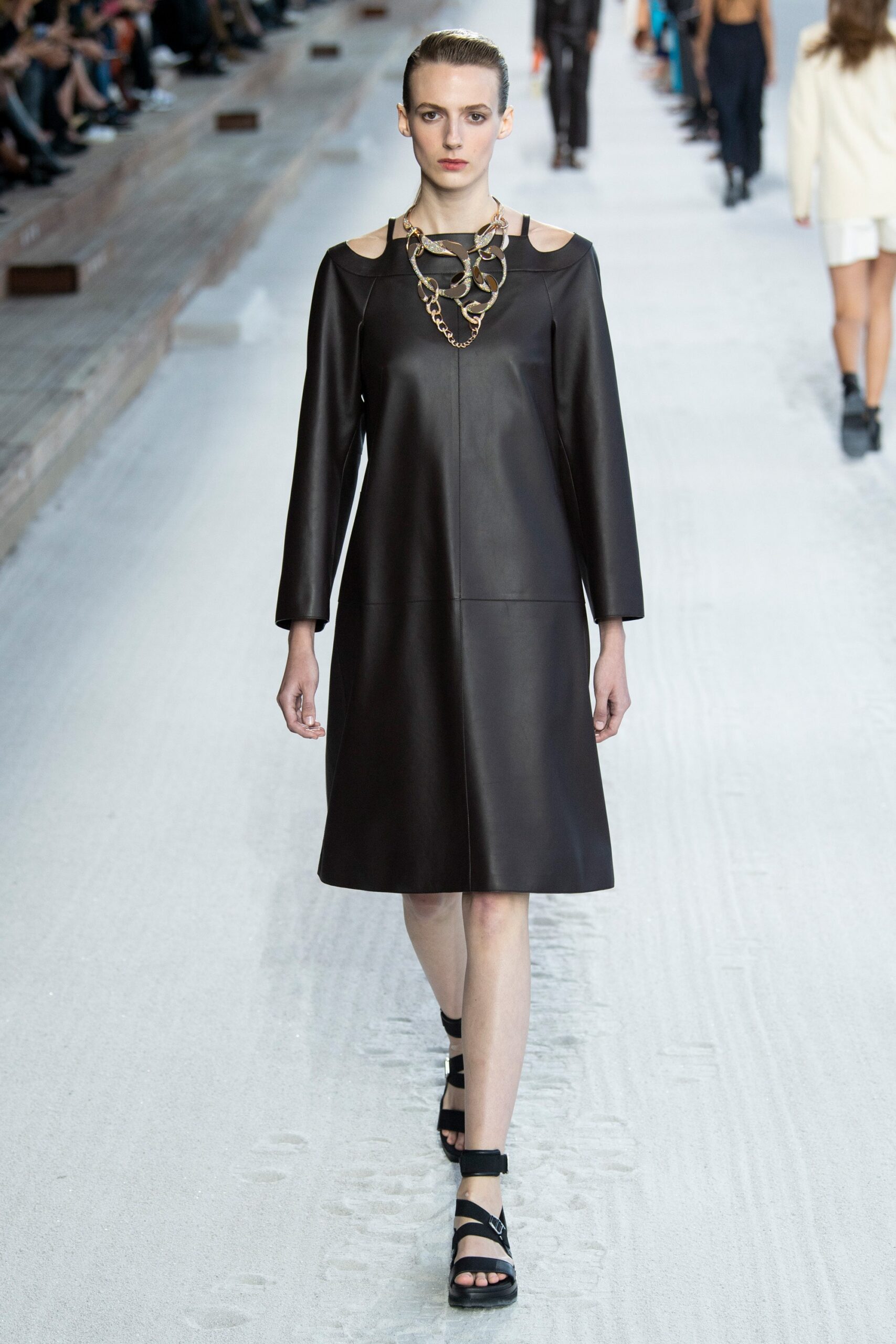 Hermès S/S 19 Look 37