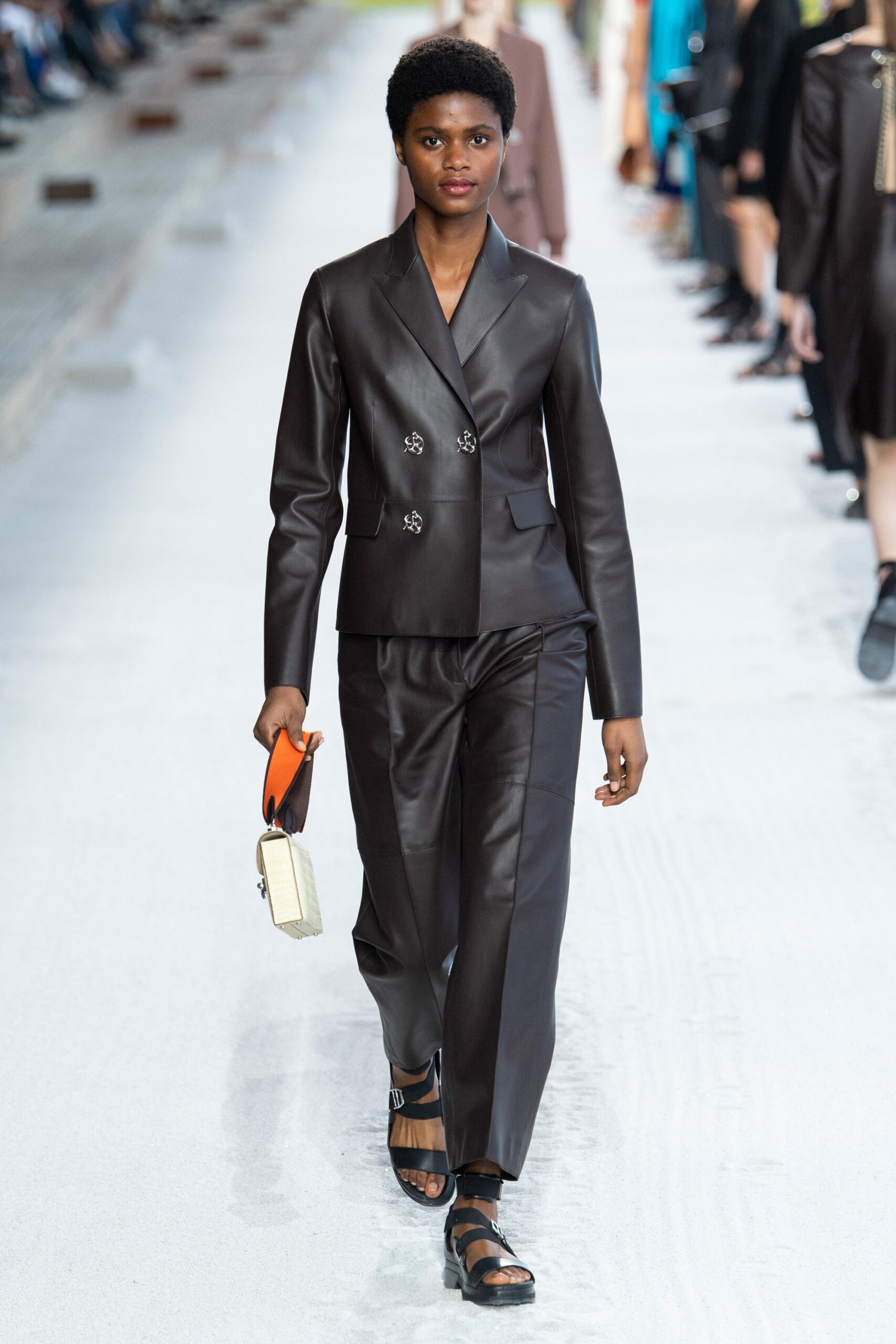 Hermès S/S 19 Look 38