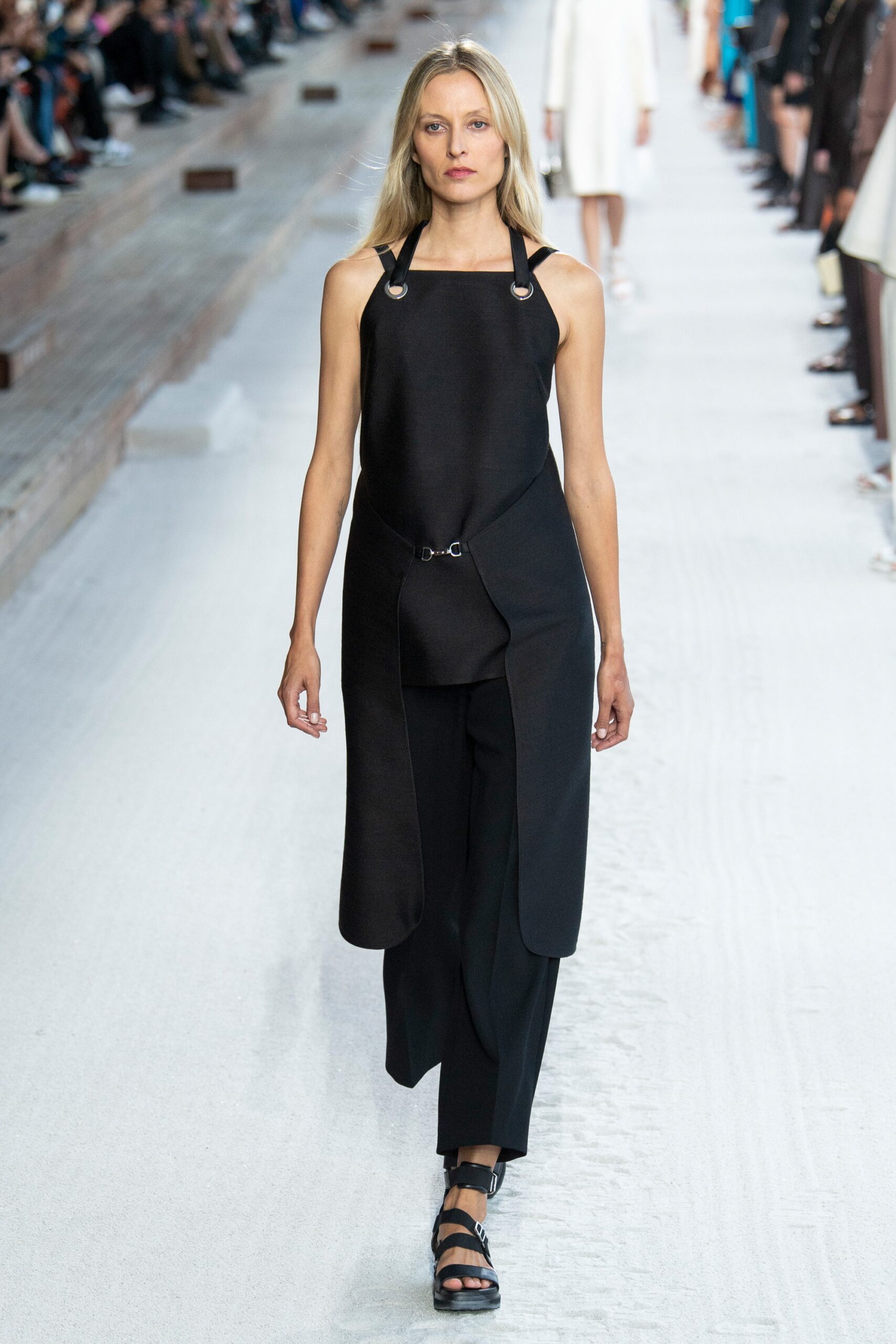 Hermès S/S 19 Look 42