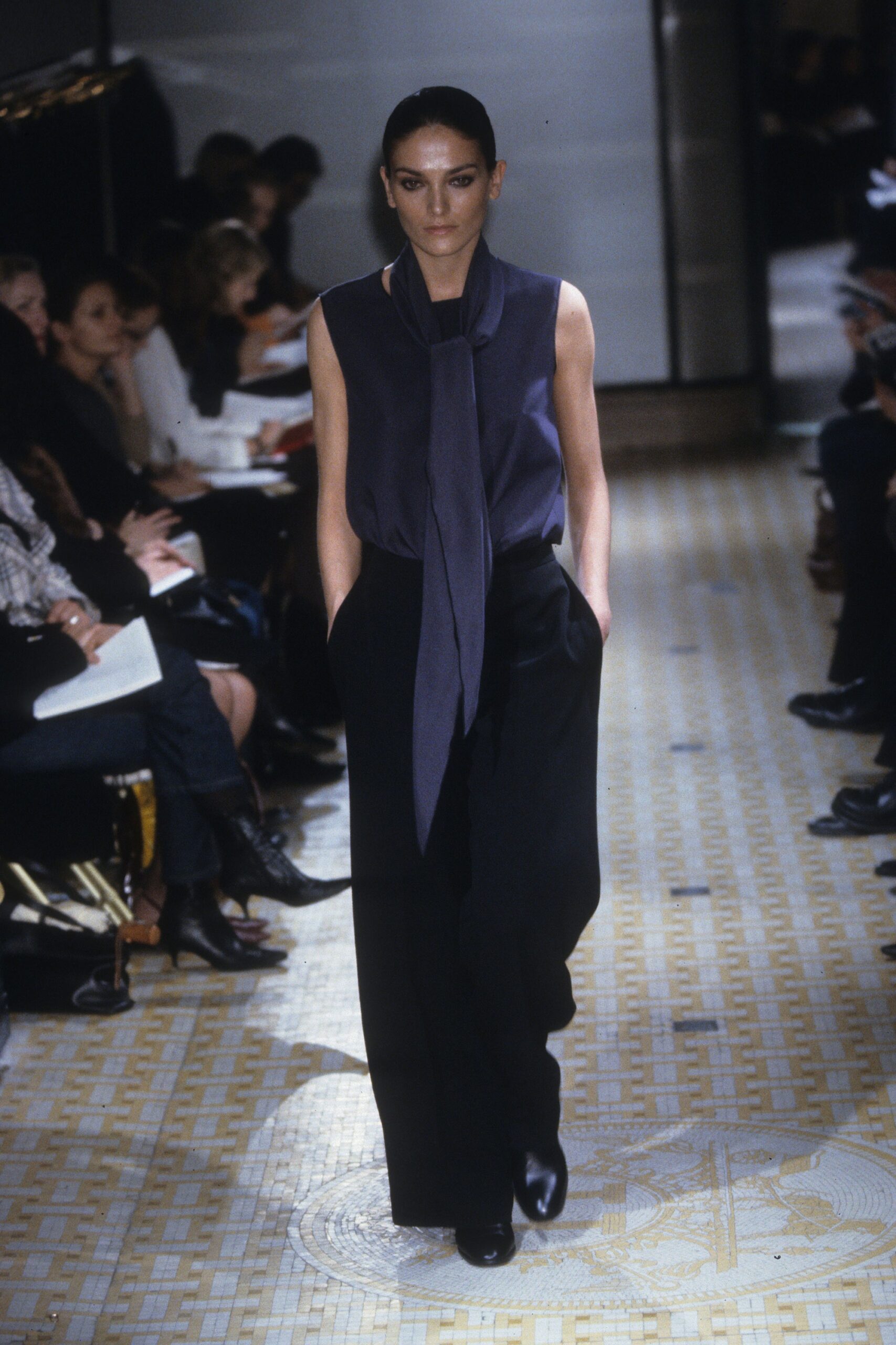 Hermès F/W 01 Look 22