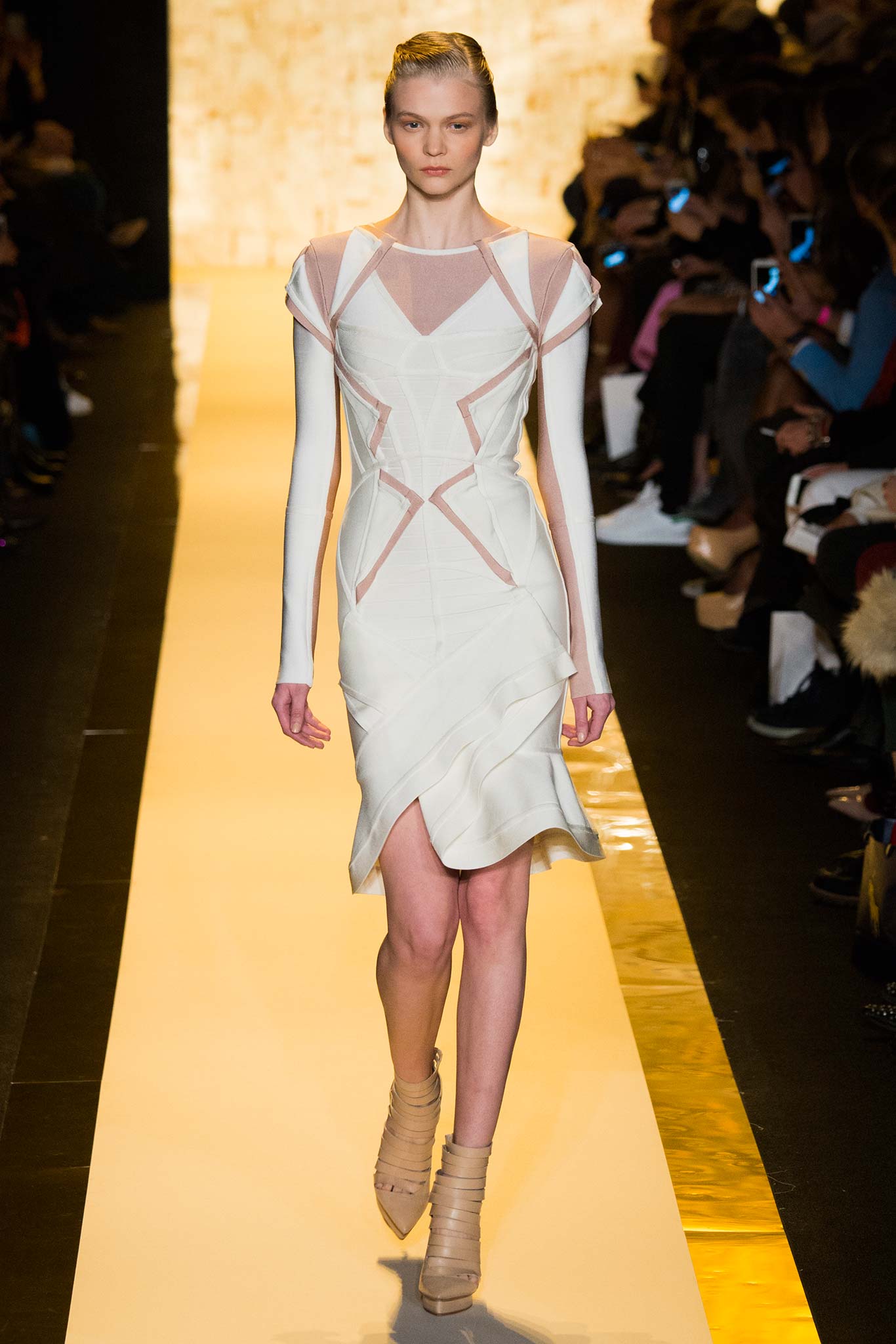 Hervé Léger by Max Azria Fall 2015 Ready-to-Wear