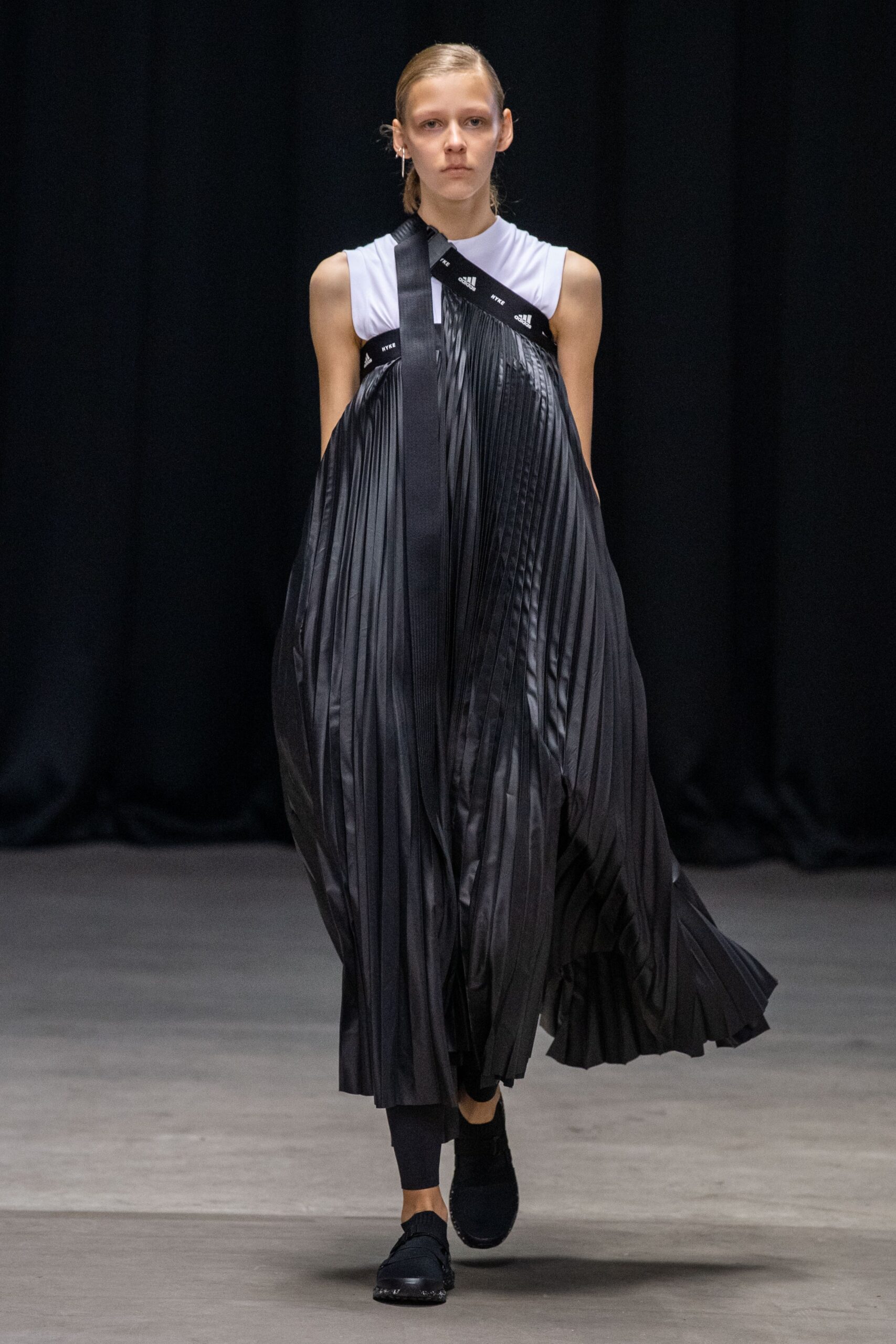 Hyke Tokyo S/S 20 Look 19