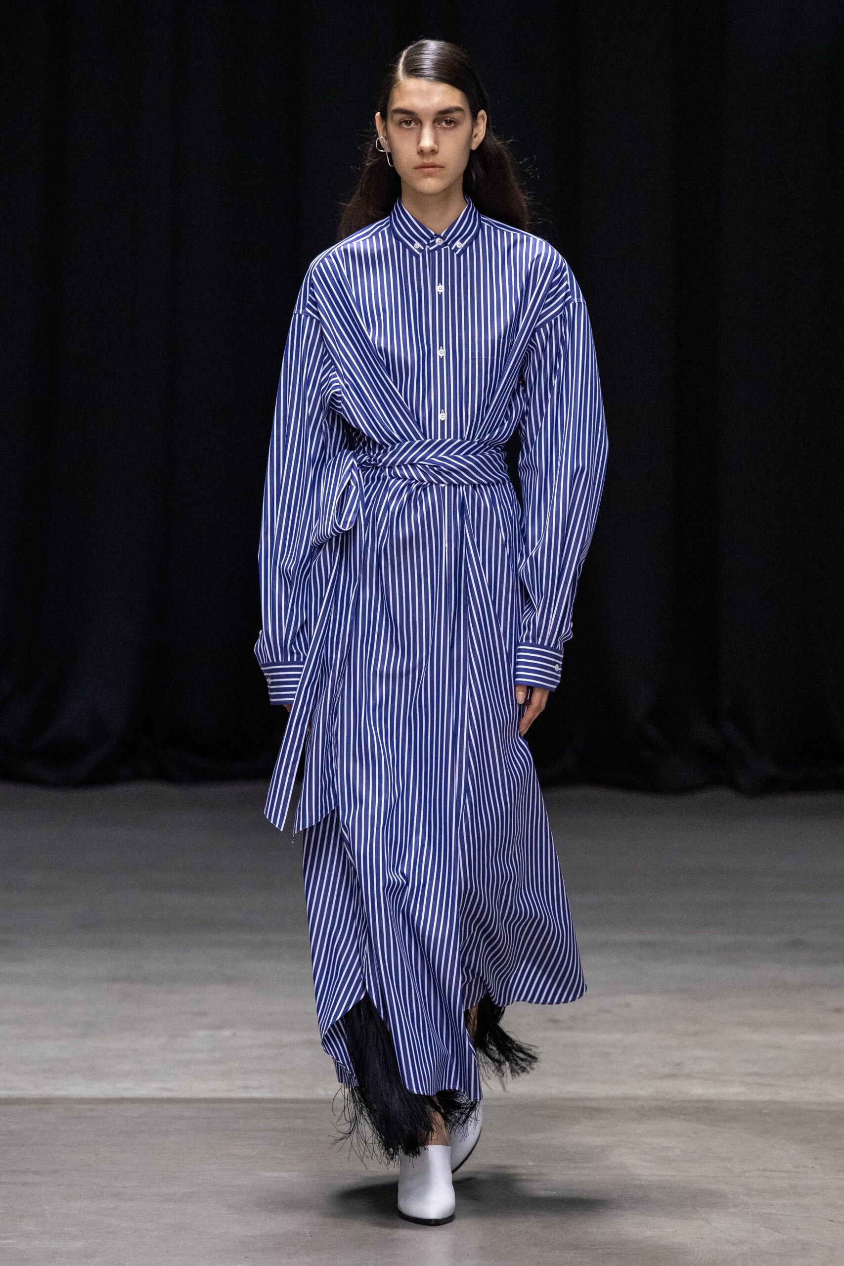 Hyke Tokyo S/S 20 Look 25