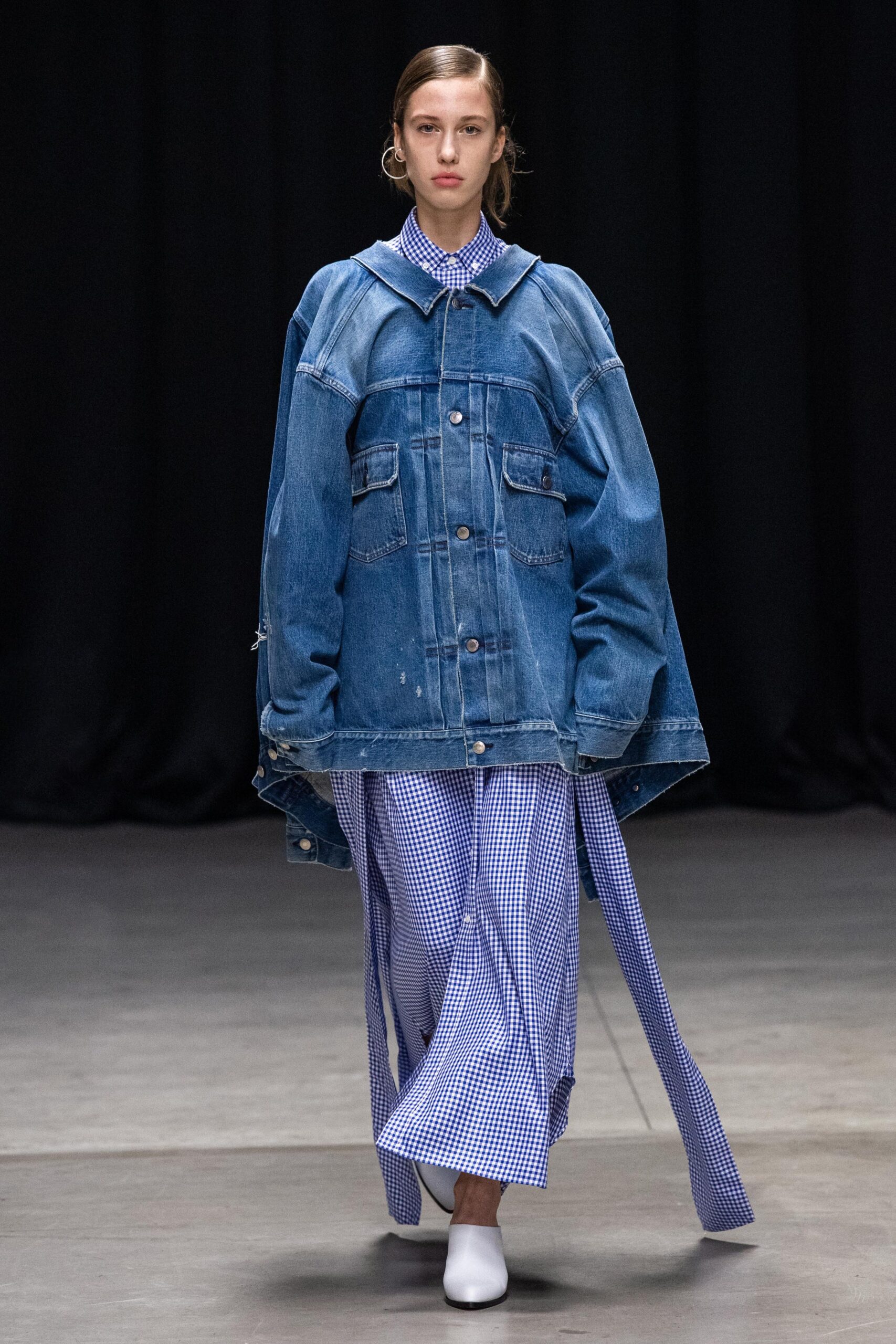 Hyke Tokyo S/S 20 Look 32