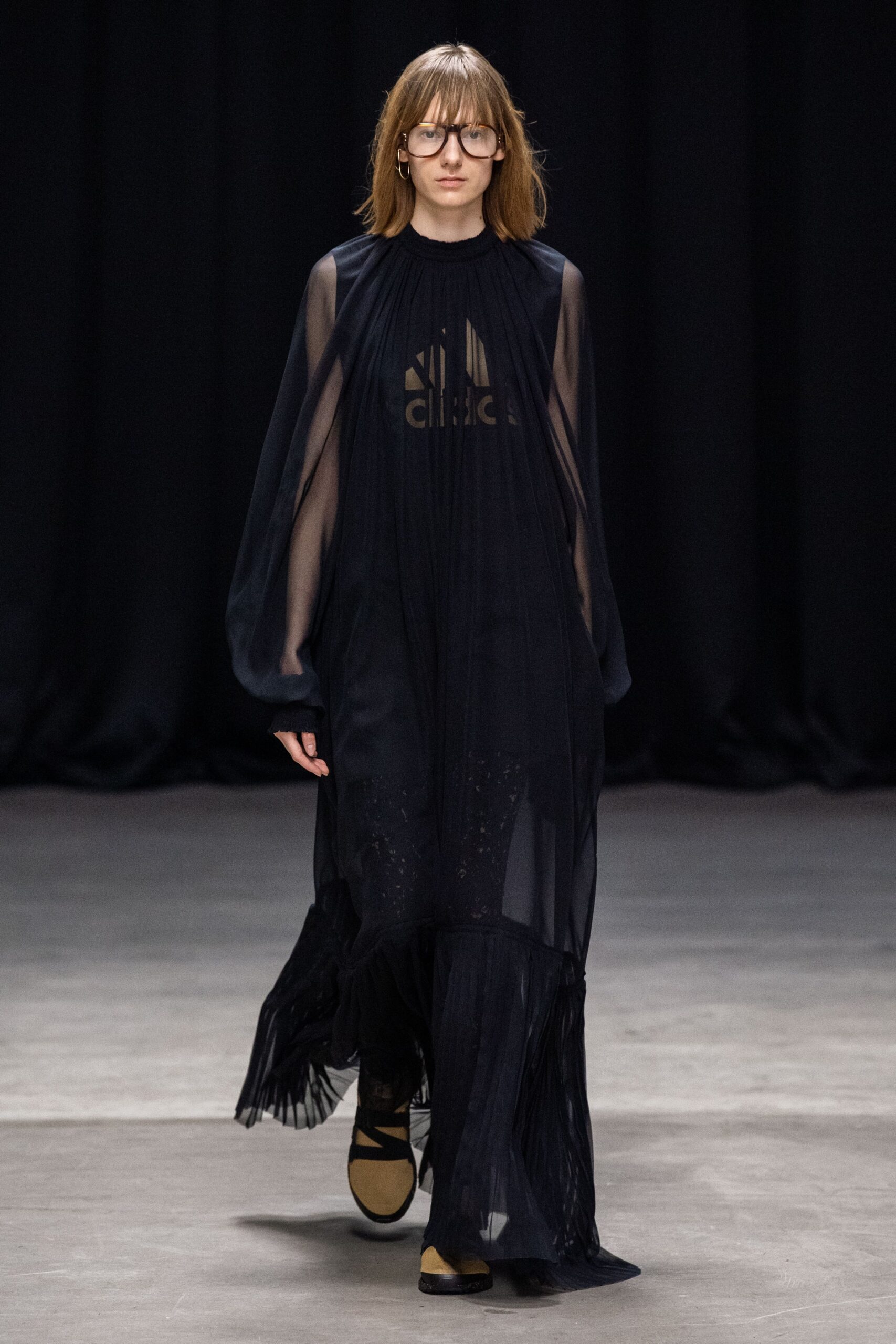 Hyke Tokyo S/S 20 Look 41