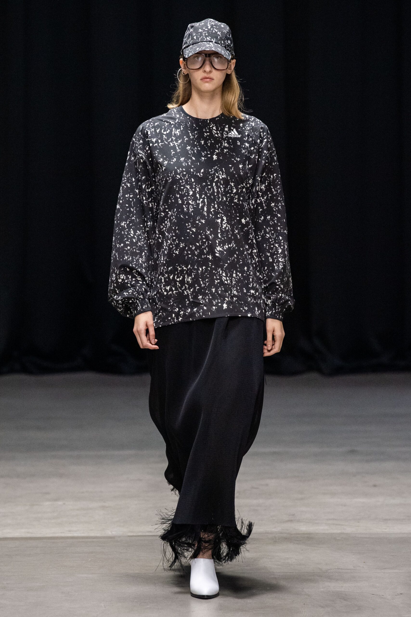 Hyke Tokyo S/S 20 Look 42