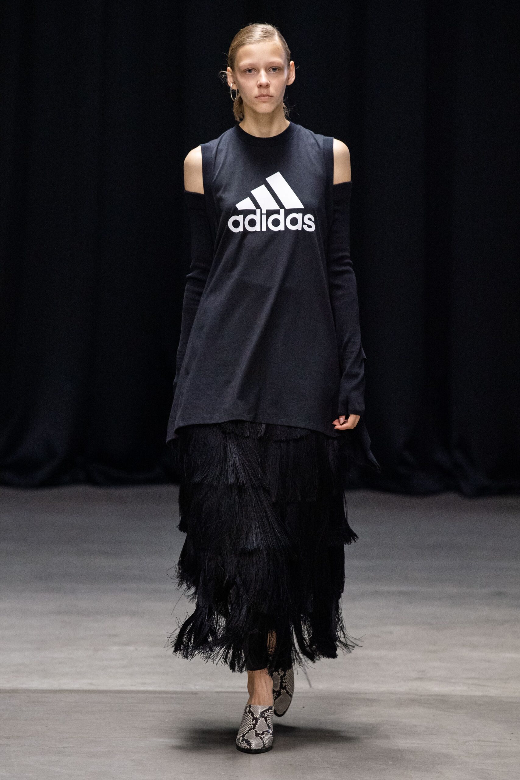 Hyke Tokyo S/S 20 Look 43