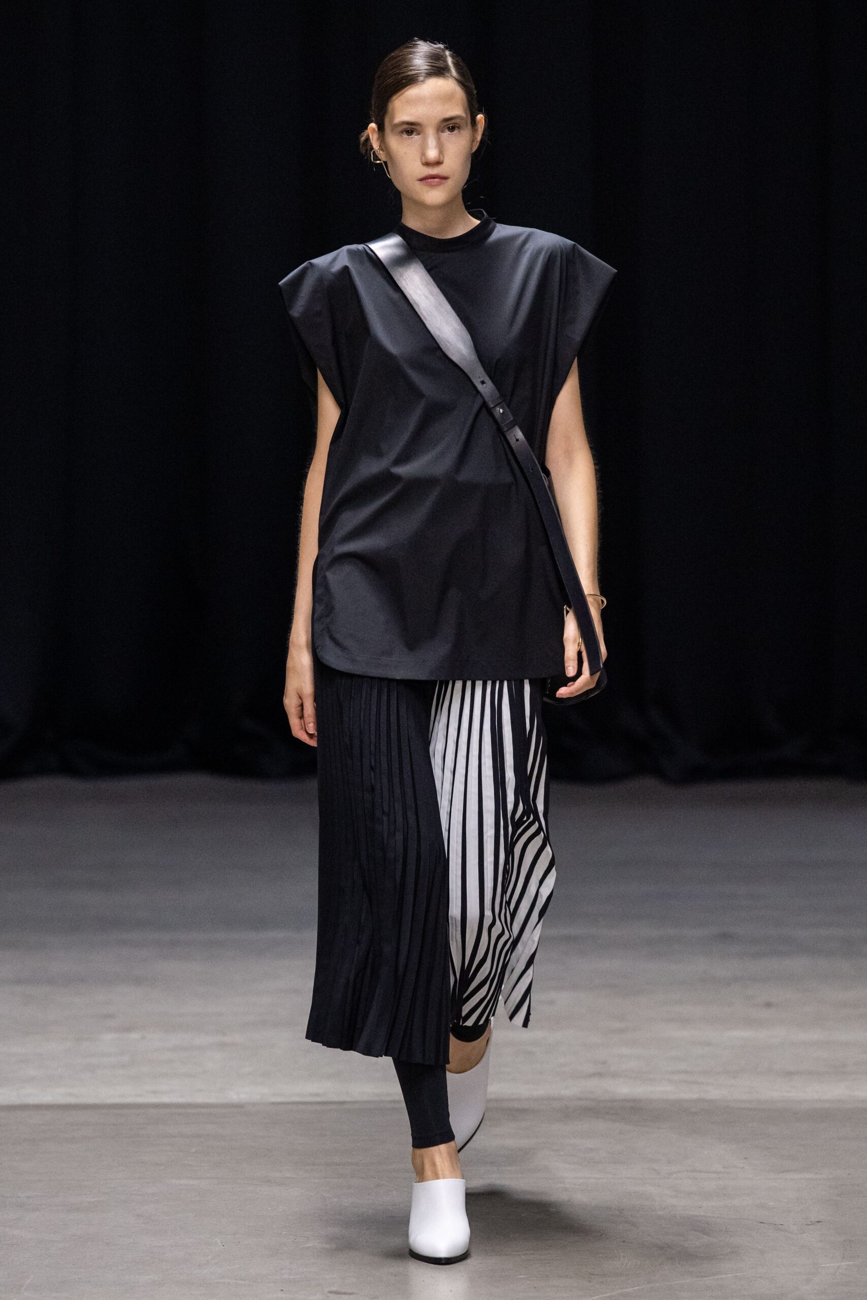 Hyke Tokyo S/S 20 Look 46