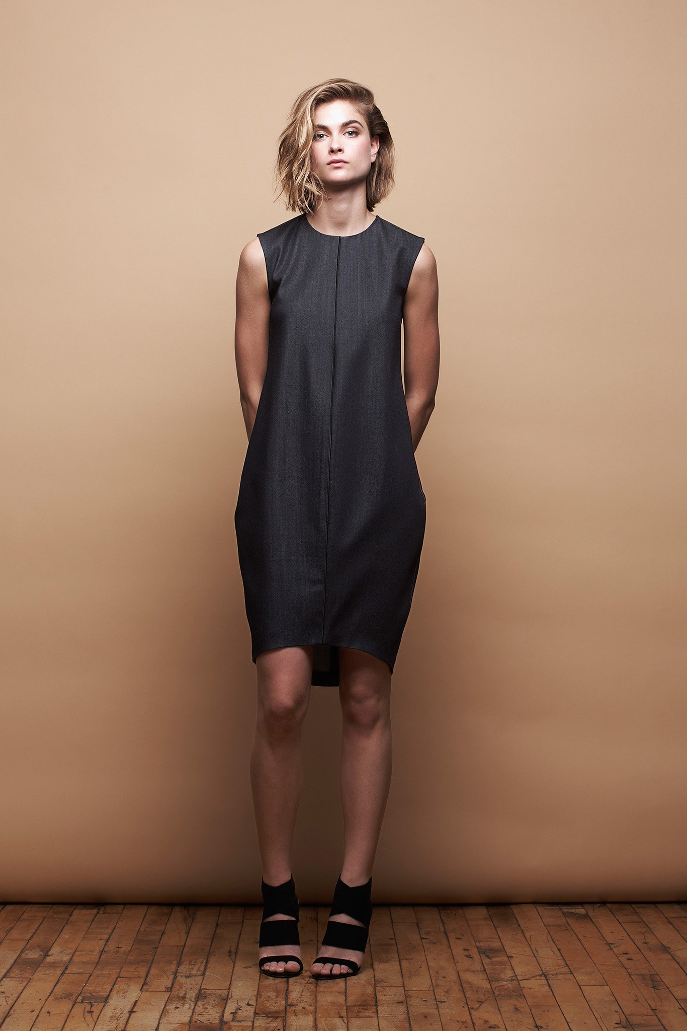 Hellessy Resort 15 Look 9